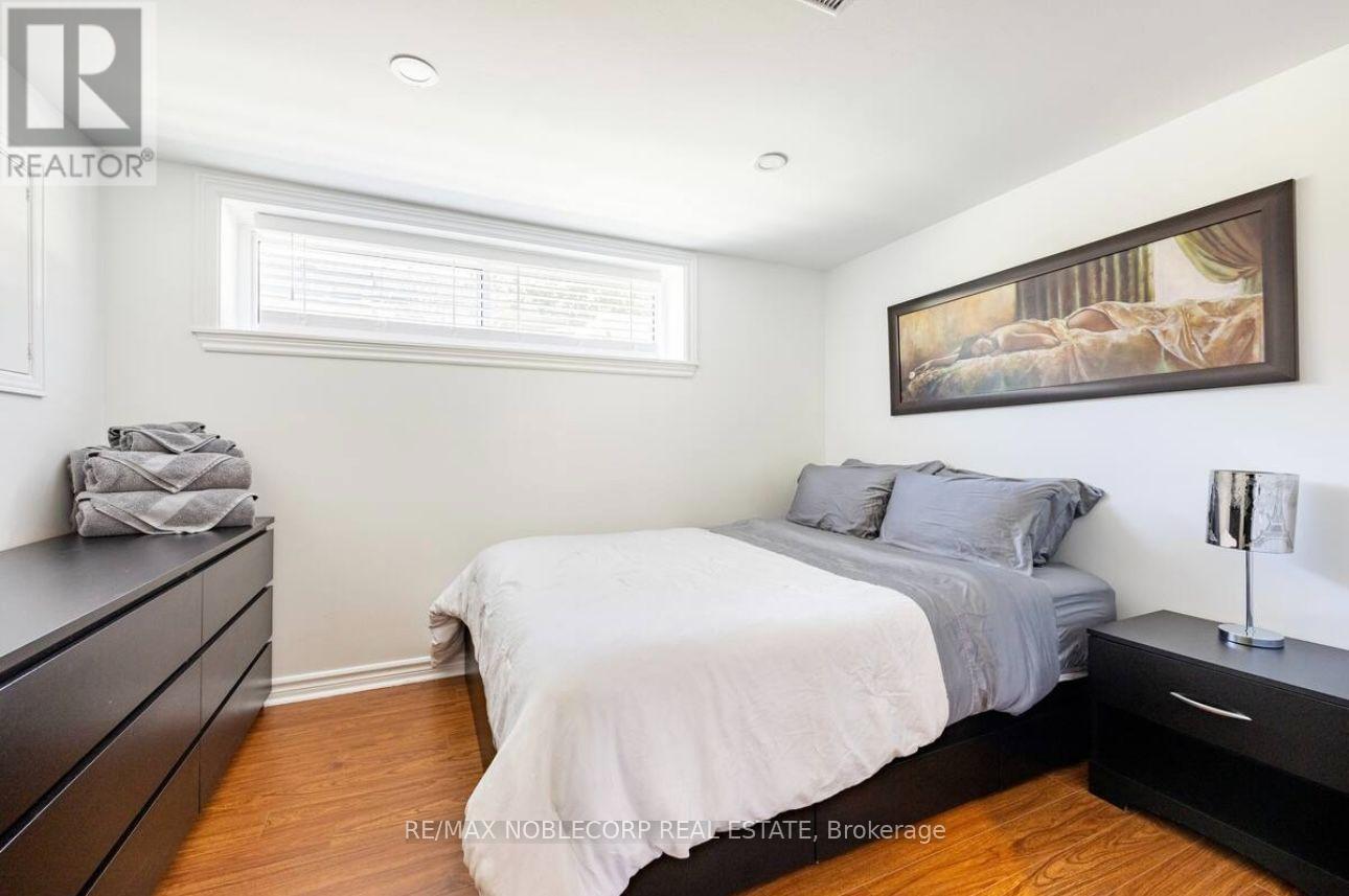 4230 Bloor Street W, Toronto, ON - Indoor Photo Showing Bedroom