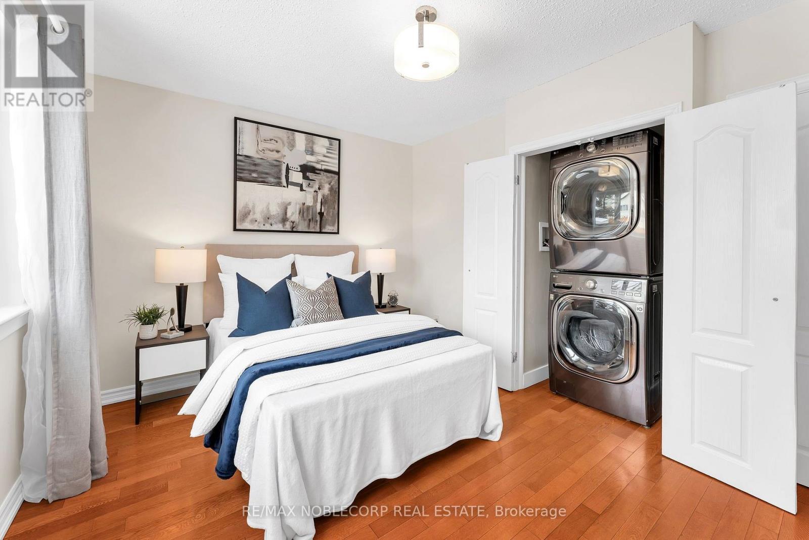 4230 Bloor Street W, Toronto, ON - Indoor Photo Showing Laundry Room