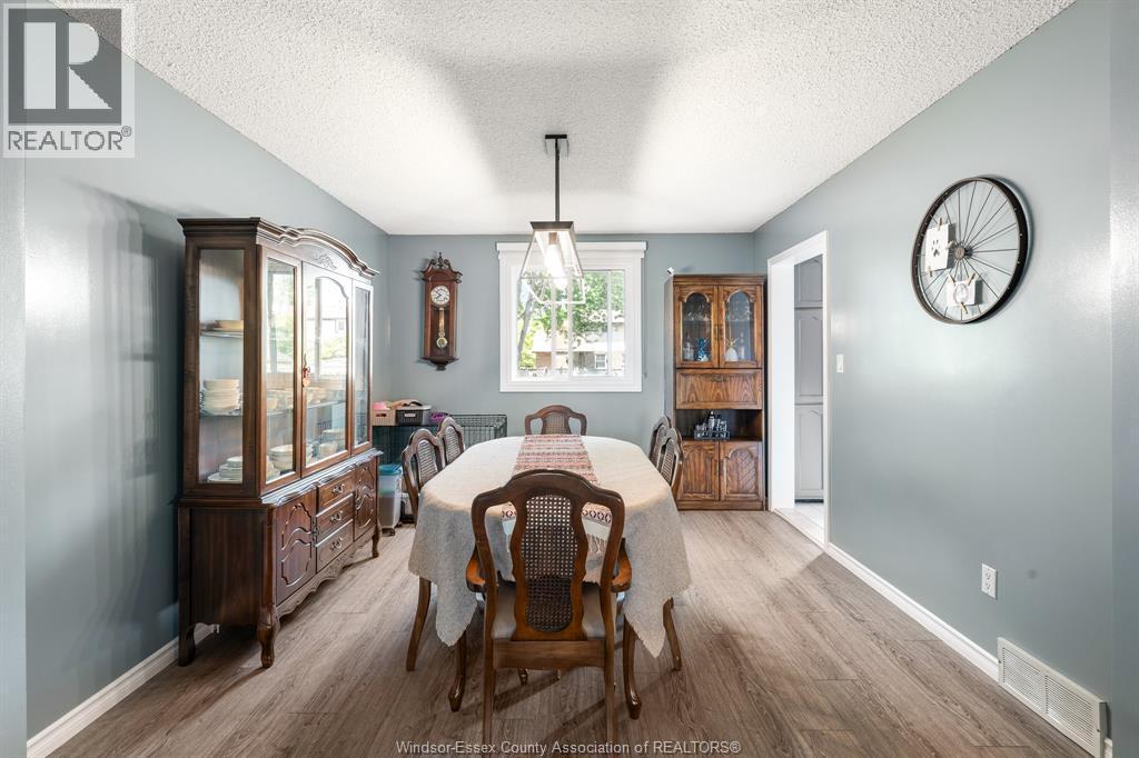 538 Michael Crescent, Lasalle, ON - Indoor Photo Showing Dining Room