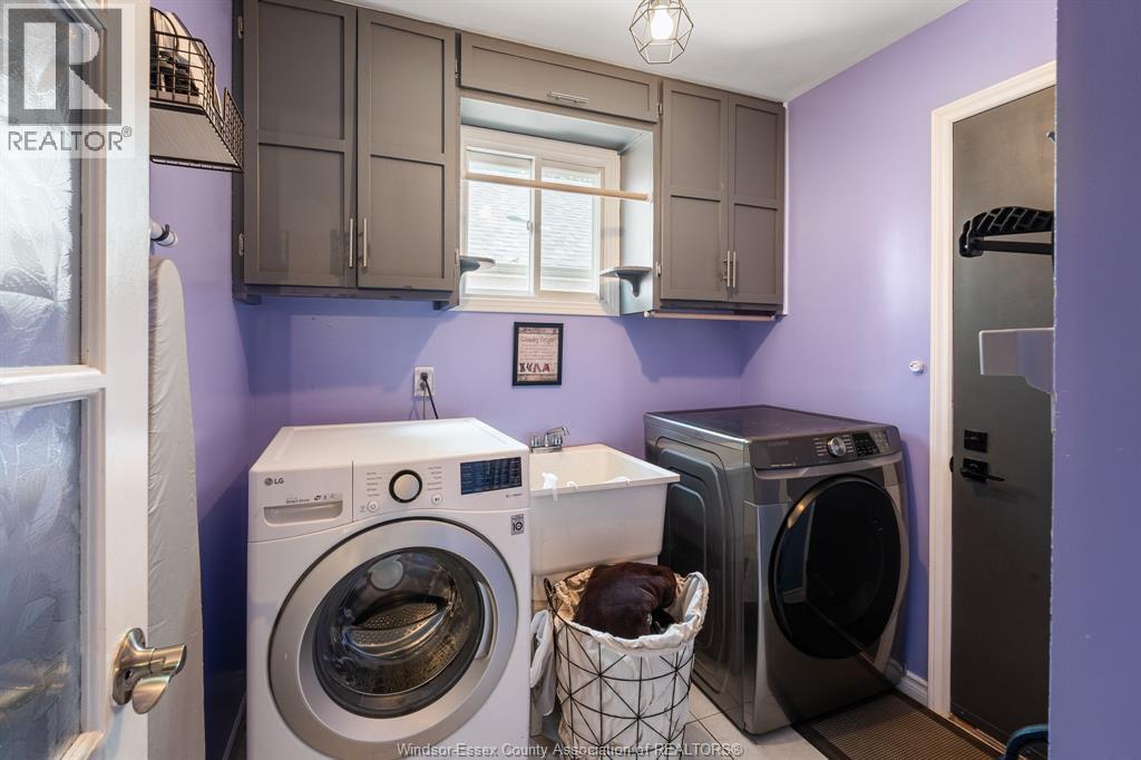 538 Michael Crescent, Lasalle, ON - Indoor Photo Showing Laundry Room