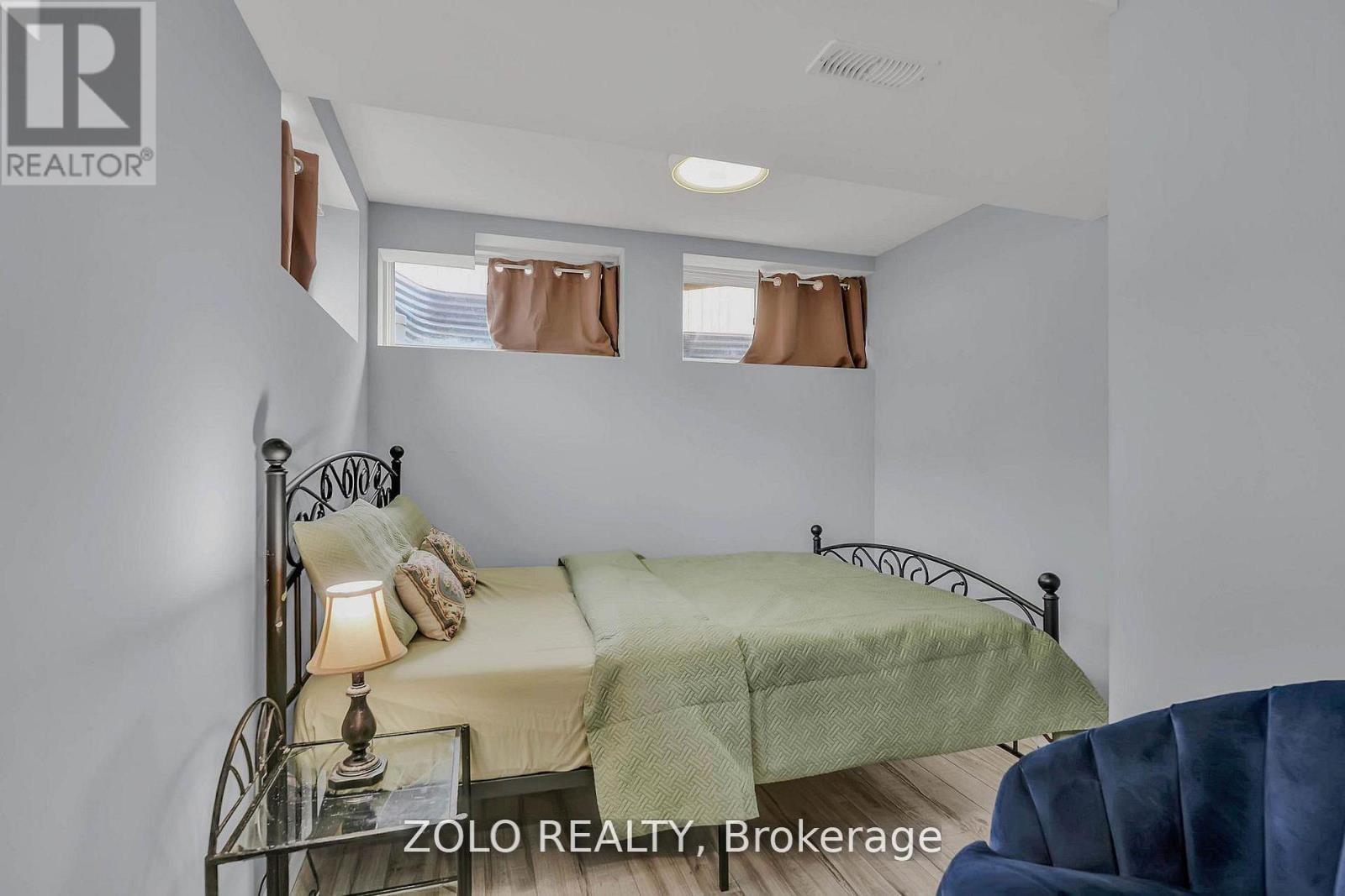 37 Prospect Way, Whitby, ON - Indoor Photo Showing Other Room