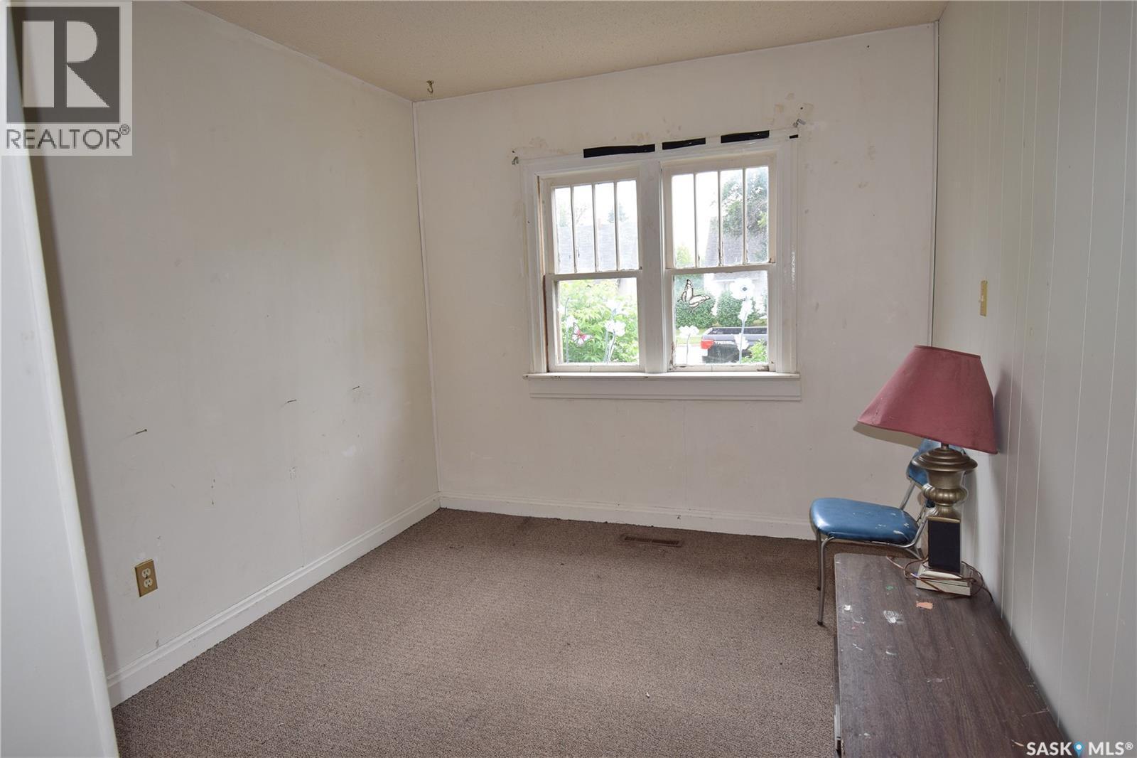 664 7Th Street E, Prince Albert, SK - Indoor Photo Showing Other Room