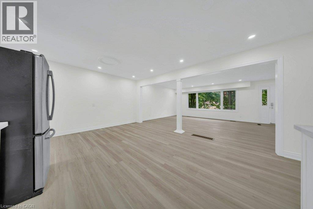 396 Hazel Street, Waterloo, ON - Indoor Photo Showing Other Room