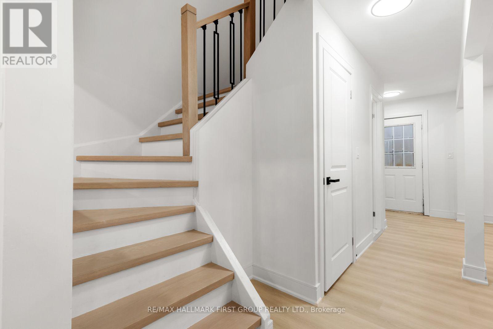 Main Stairs - 75 - 270 Timberbank Boulevard, Toronto, ON - Indoor Photo Showing Other Room
