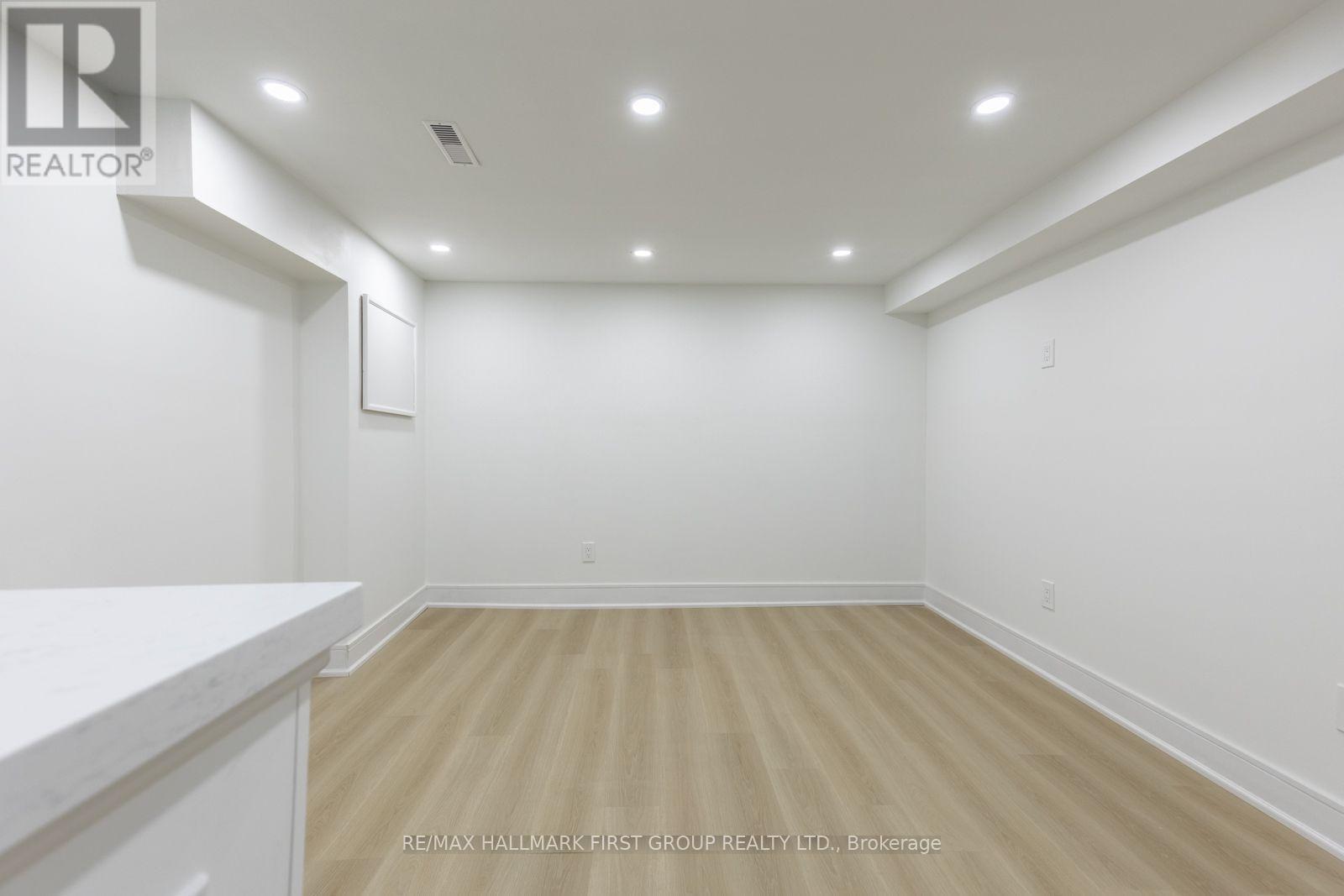Living Room | Basement - 75 - 270 Timberbank Boulevard, Toronto, ON - Indoor Photo Showing Other Room
