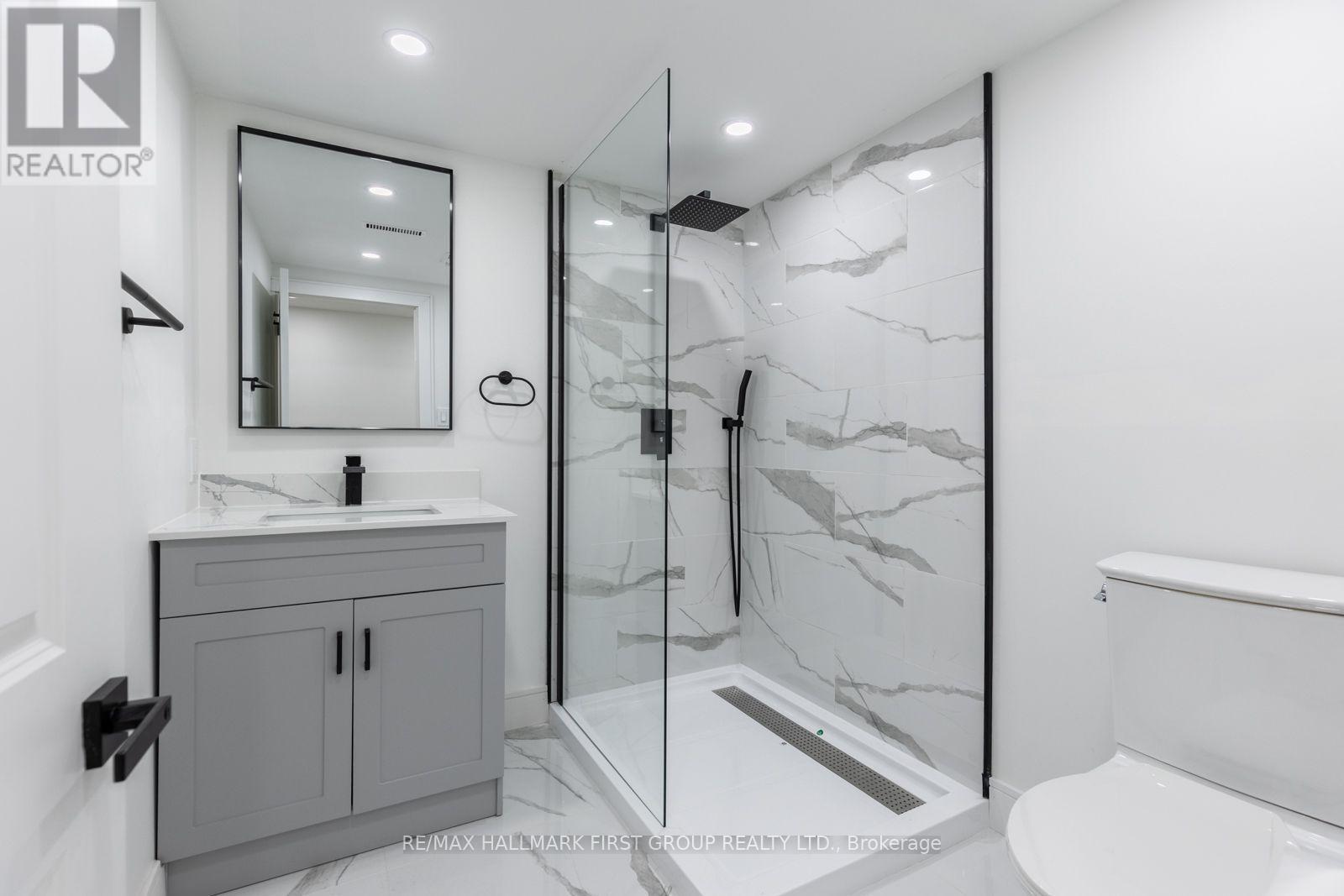 Bathroom | Basement - 75 - 270 Timberbank Boulevard, Toronto, ON - Indoor Photo Showing Bathroom