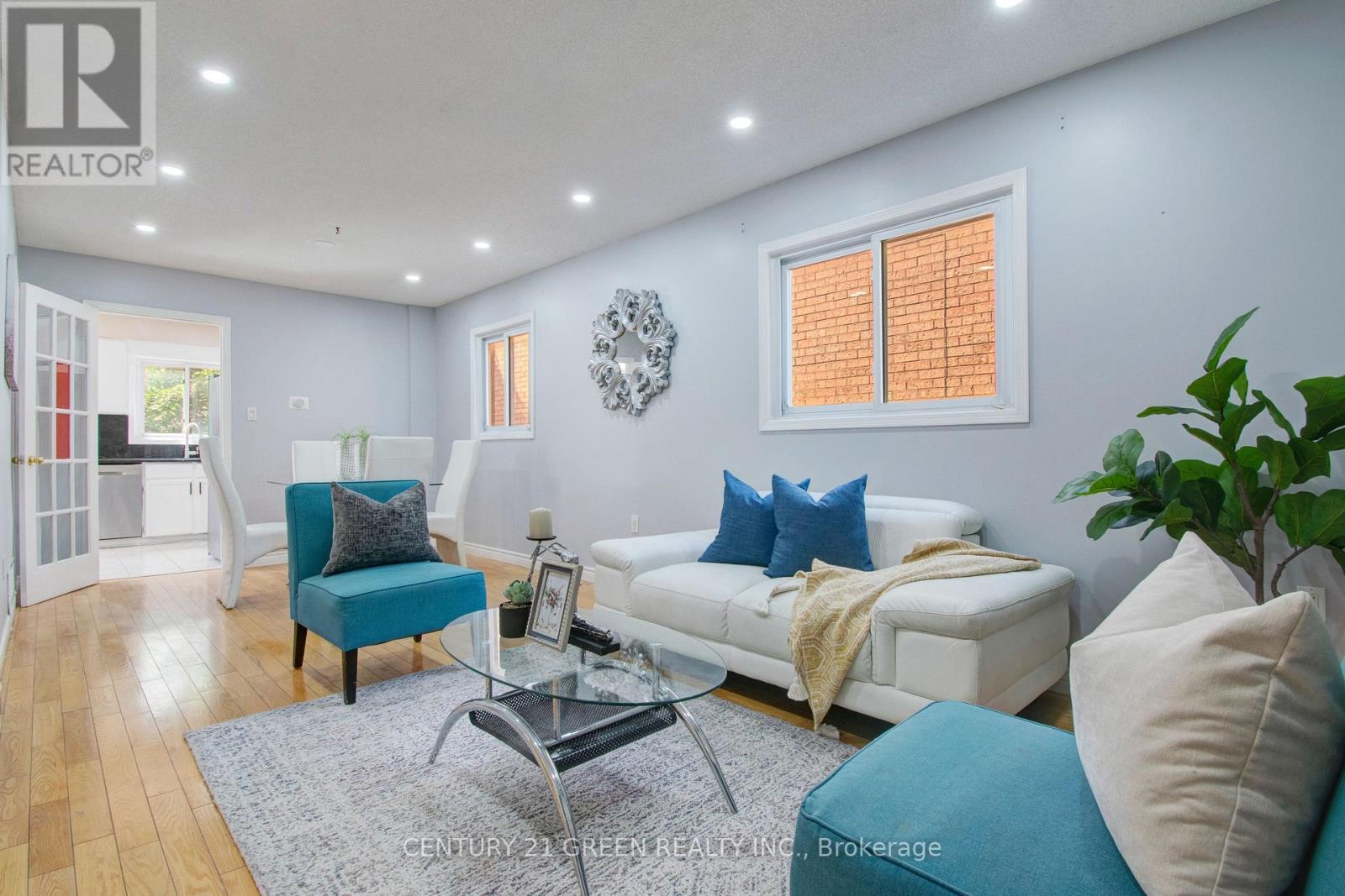 1 Candy Crescent, Brampton, ON - Indoor Photo Showing Living Room
