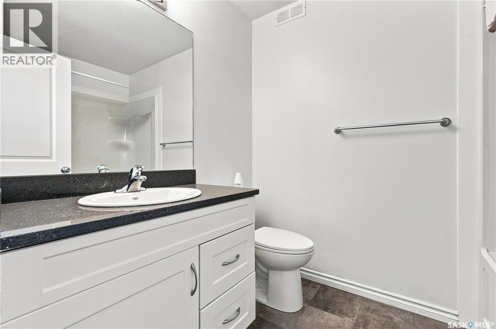 501 110 Akhtar Bend, Saskatoon, SK - Indoor Photo Showing Bathroom