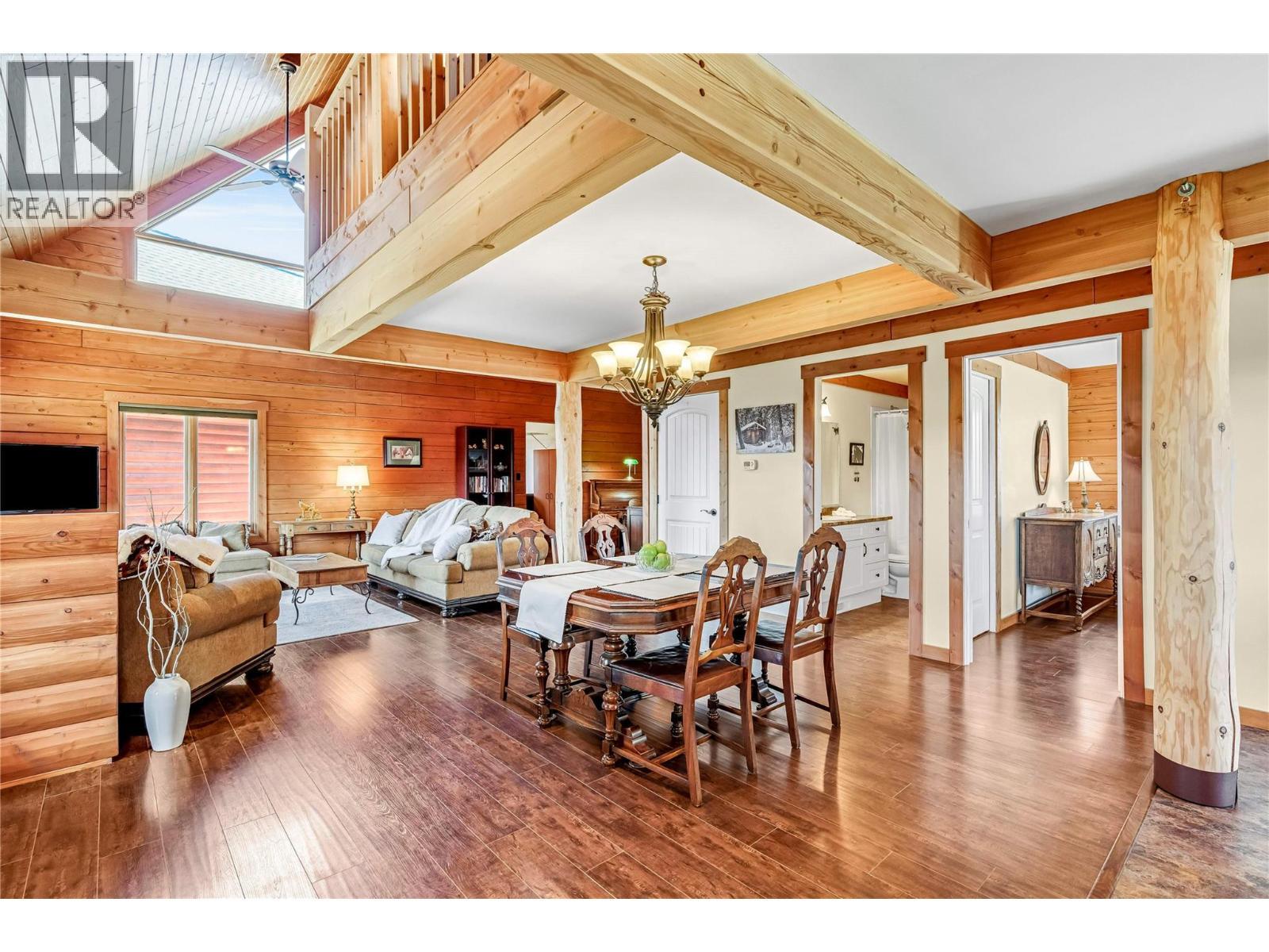 9371 6 Highway, Coldstream, BC - Indoor