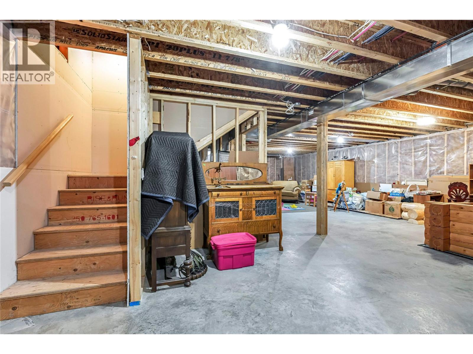 9371 6 Highway, Coldstream, BC - Indoor Photo Showing Basement