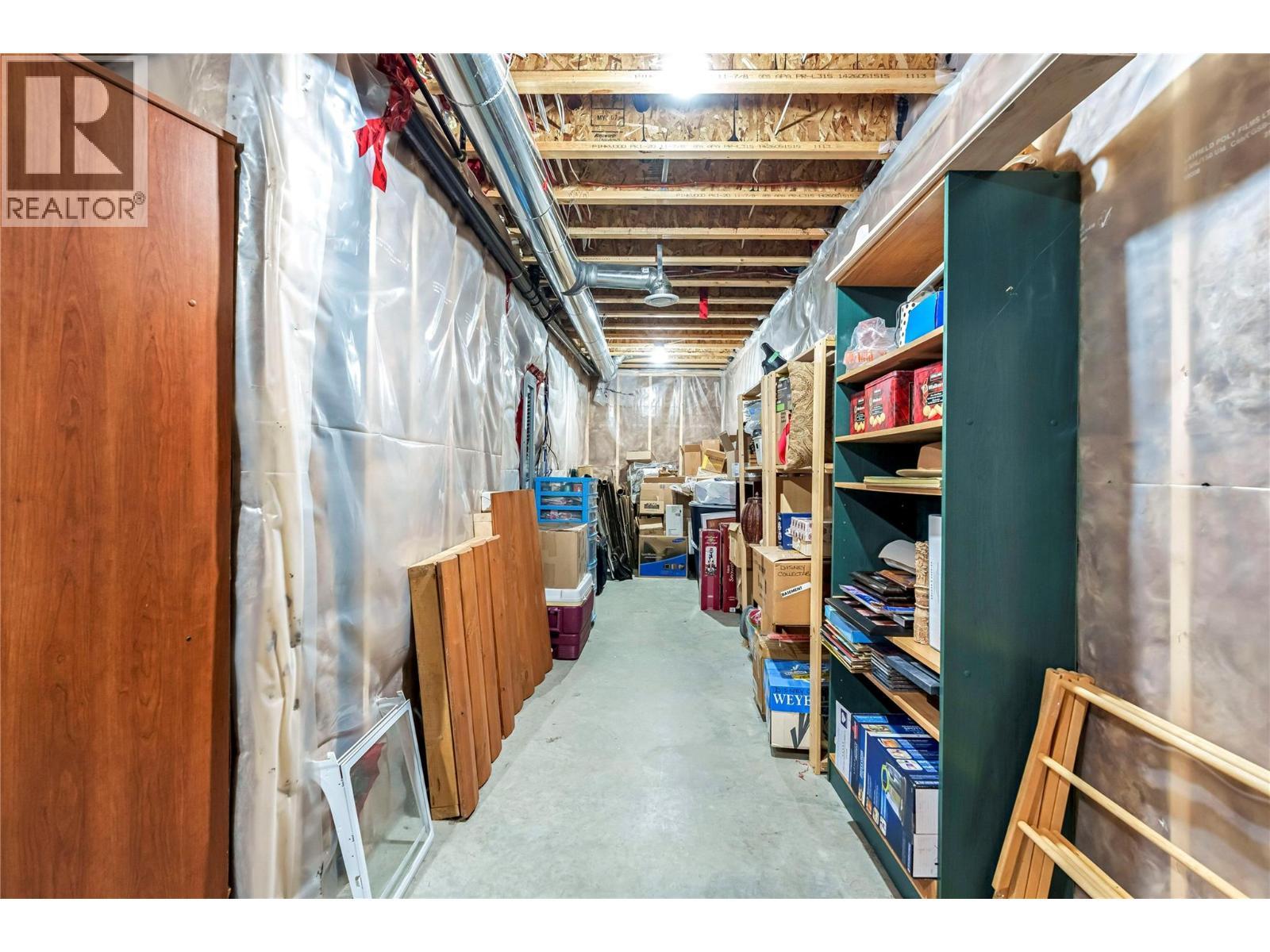 9371 6 Highway, Coldstream, BC - Indoor Photo Showing Other Room