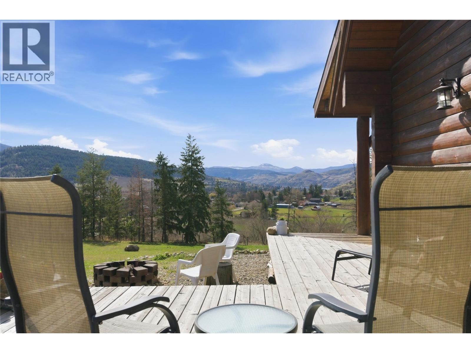 9371 6 Highway, Coldstream, BC - Outdoor