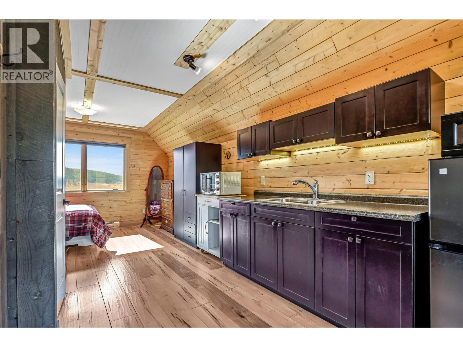 9371 6 Highway, Coldstream, BC - Indoor Photo Showing Kitchen With Double Sink