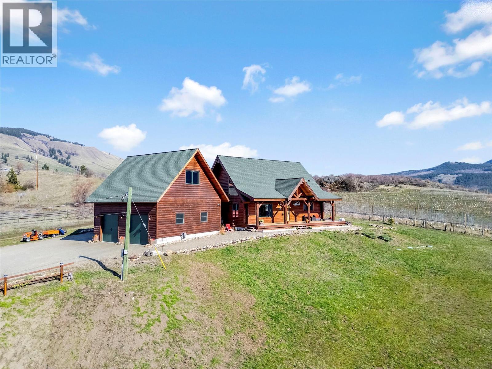 9371 6 Highway, Coldstream, BC - Outdoor