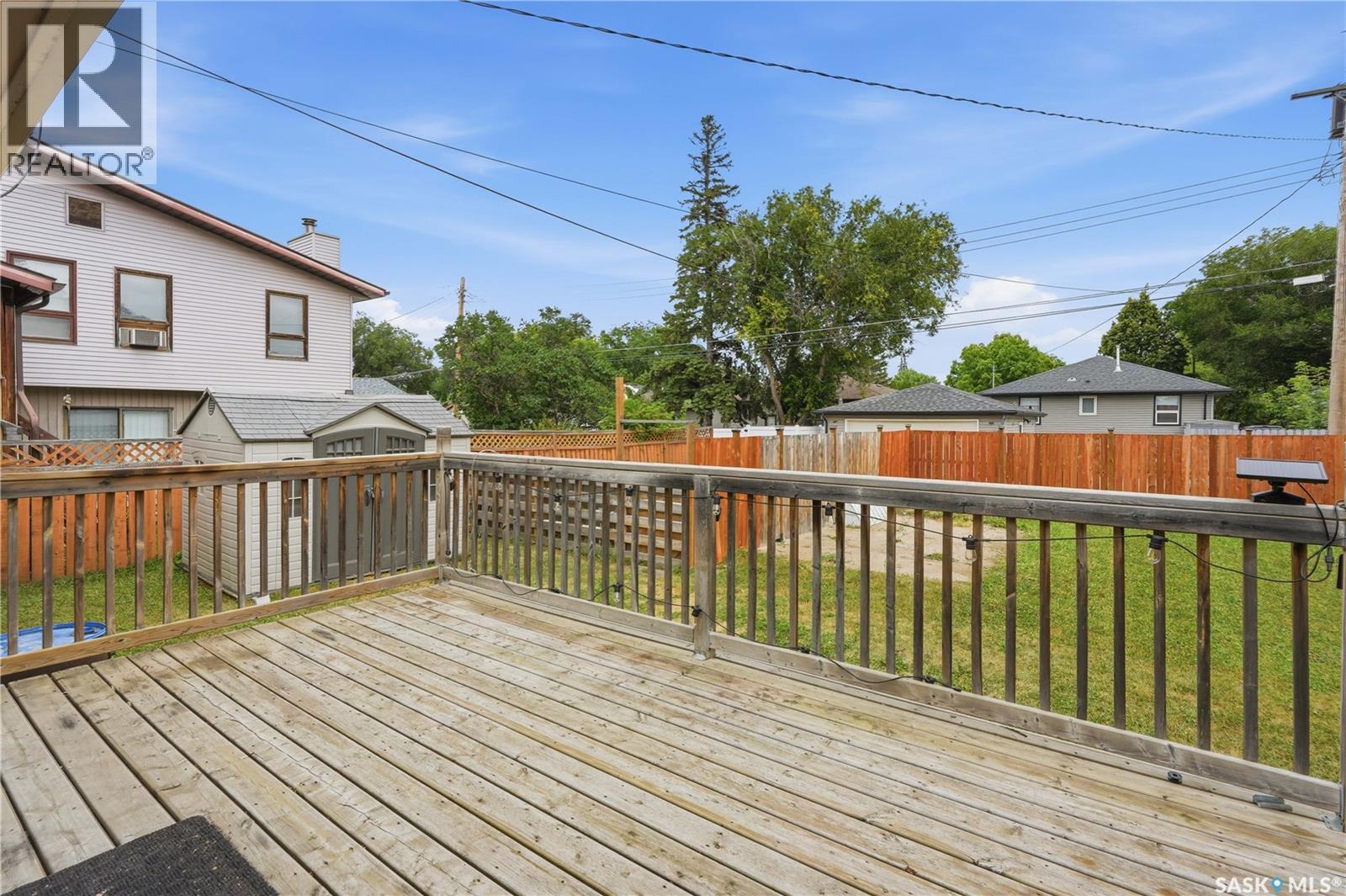 1915 Dufferin Avenue, Saskatoon, SK - Outdoor With Deck Patio Veranda With Exterior