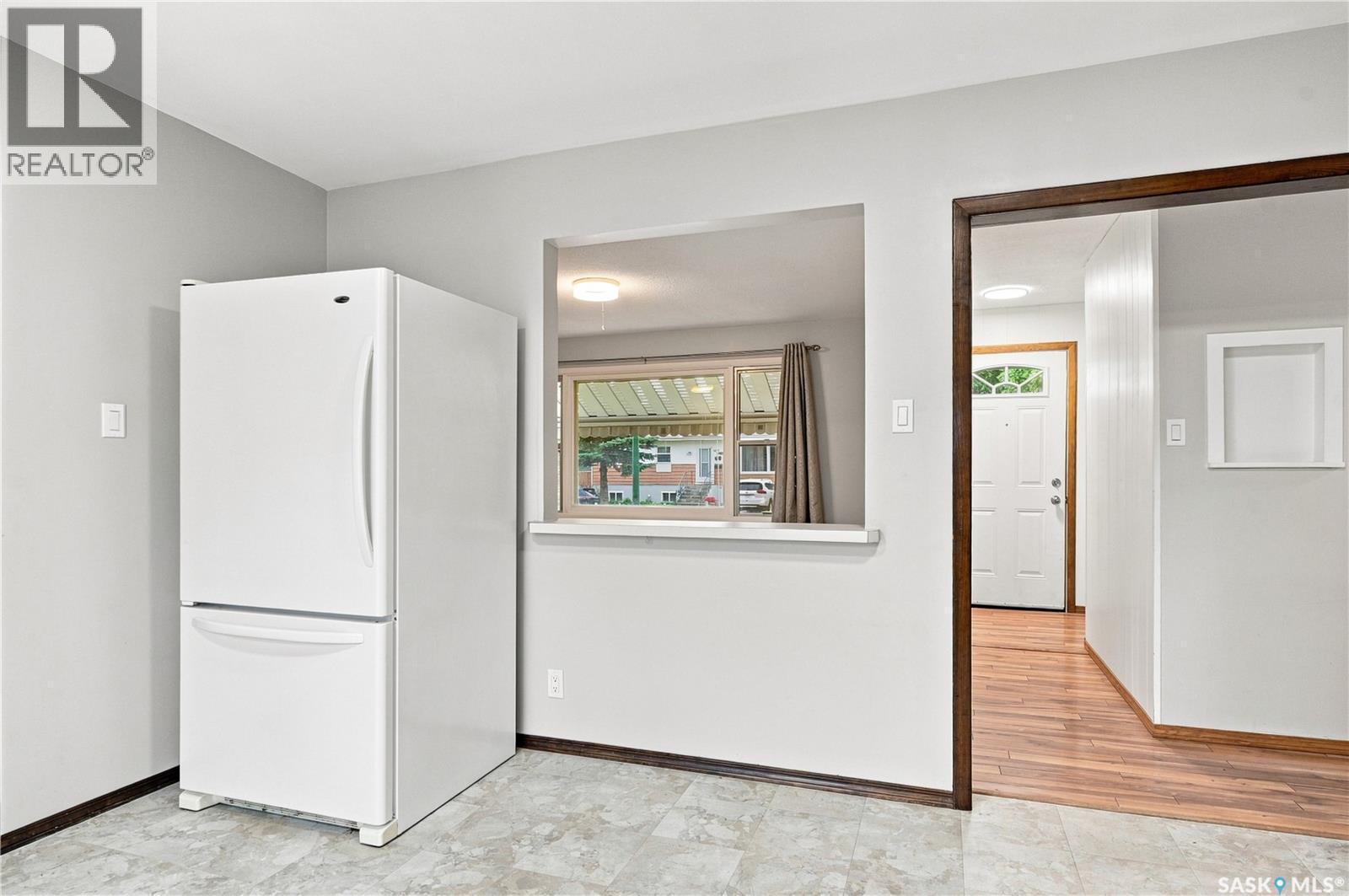 1915 Dufferin Avenue, Saskatoon, SK - Indoor Photo Showing Other Room
