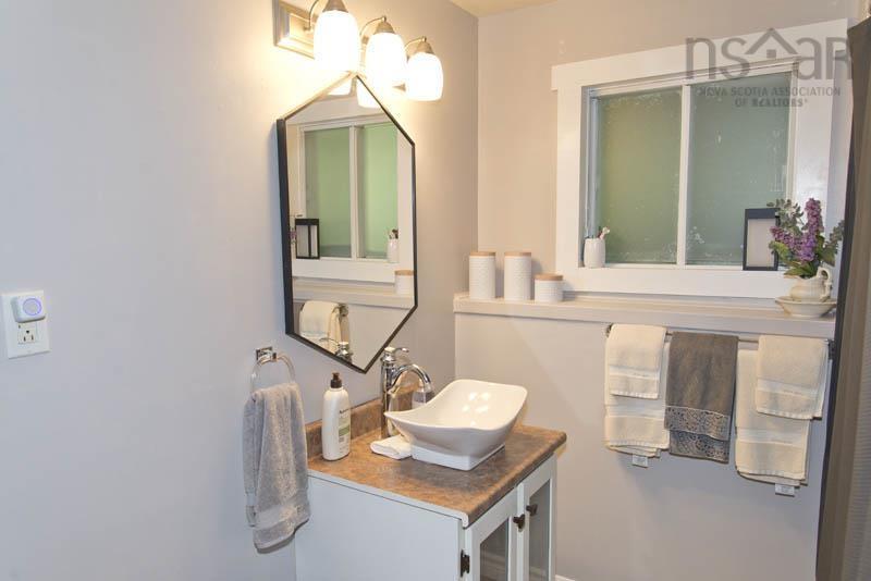 1027 Marie Crescent, Kentville, NS - Indoor Photo Showing Bathroom