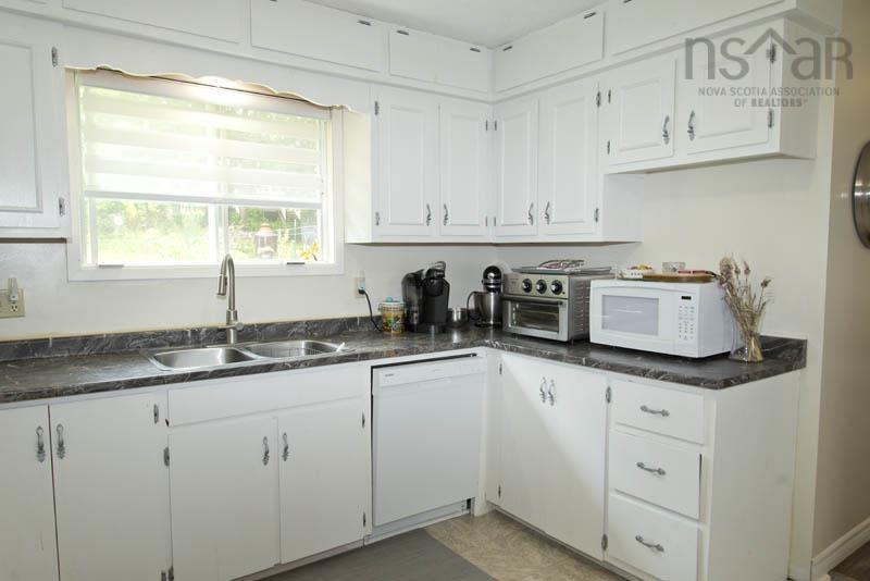 1027 Marie Crescent, Kentville, NS - Indoor Photo Showing Kitchen With Double Sink