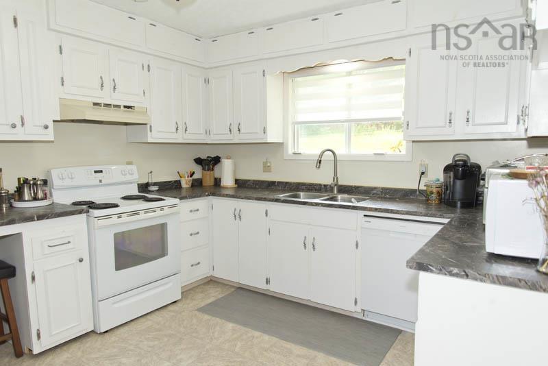 1027 Marie Crescent, Kentville, NS - Indoor Photo Showing Kitchen With Double Sink