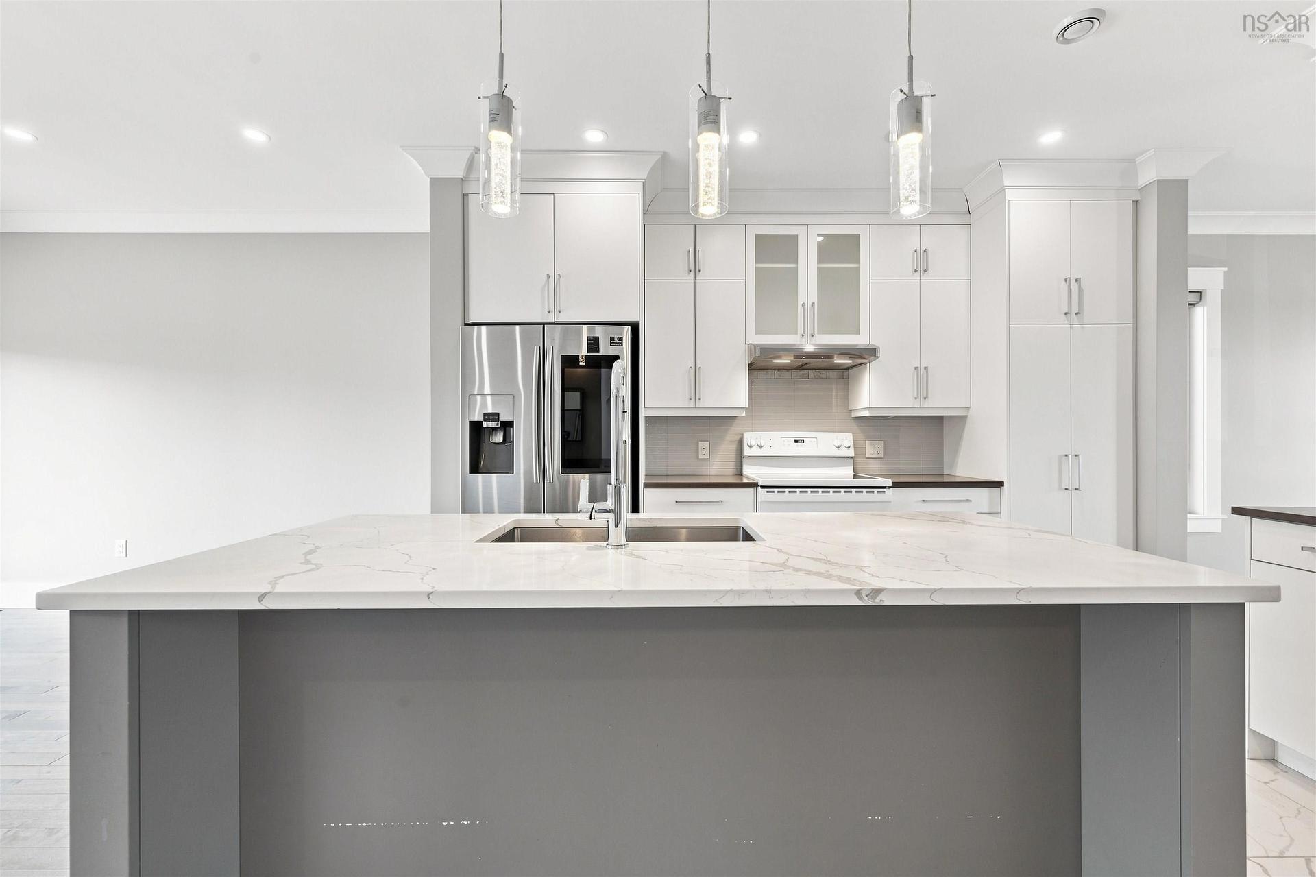 46 Grenoble Court, Halifax, NS - Indoor Photo Showing Kitchen With Double Sink With Upgraded Kitchen