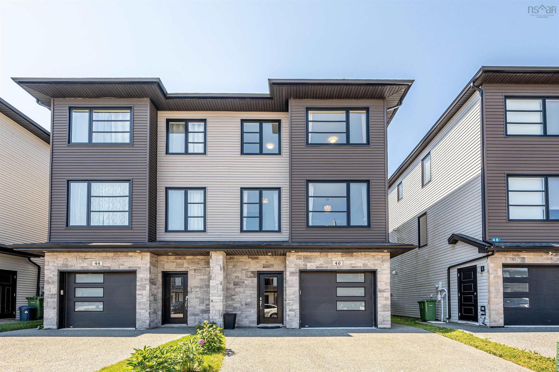 46 Grenoble Court, Halifax, NS - Outdoor With Facade