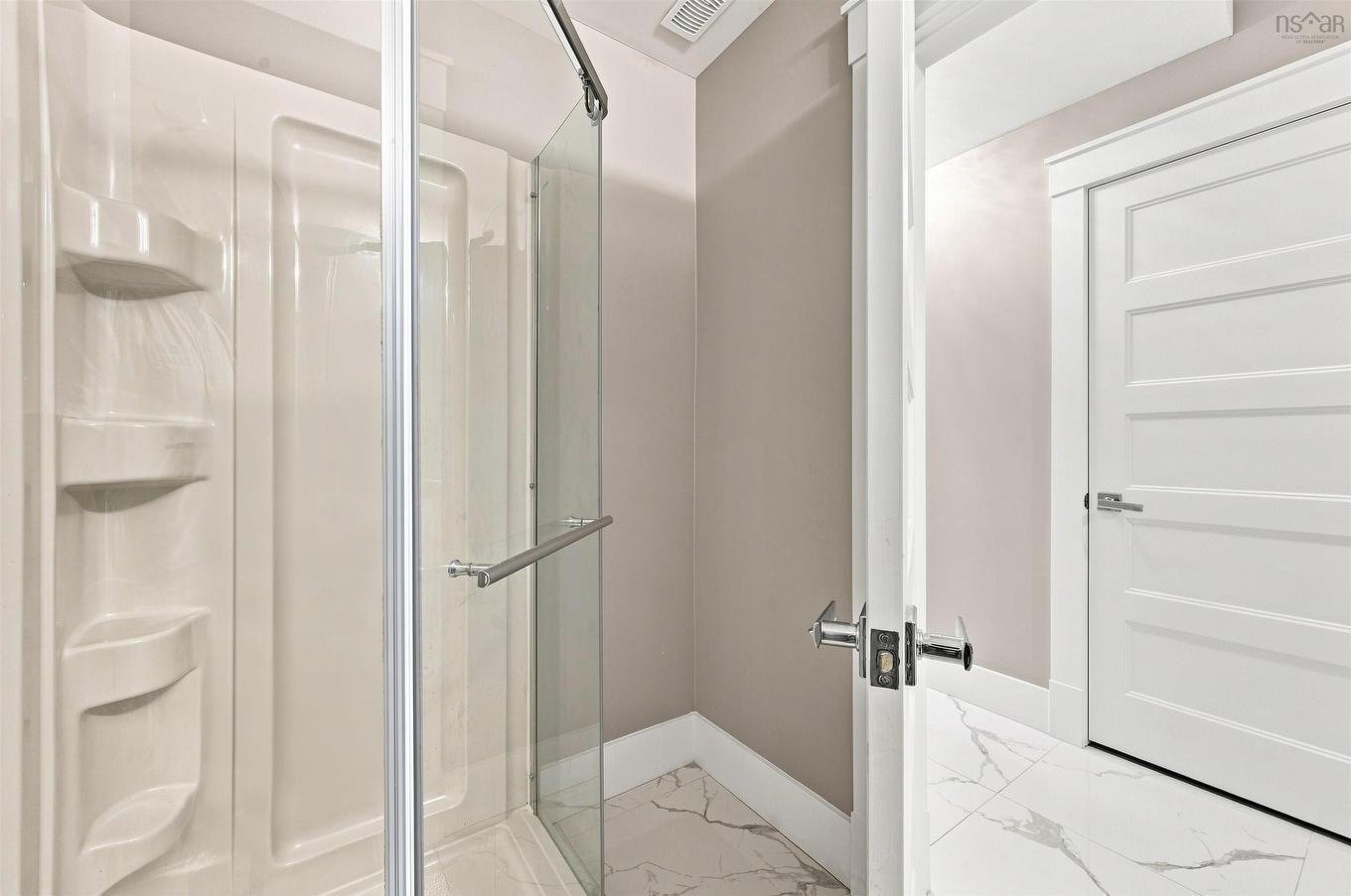 46 Grenoble Court, Halifax, NS - Indoor Photo Showing Bathroom