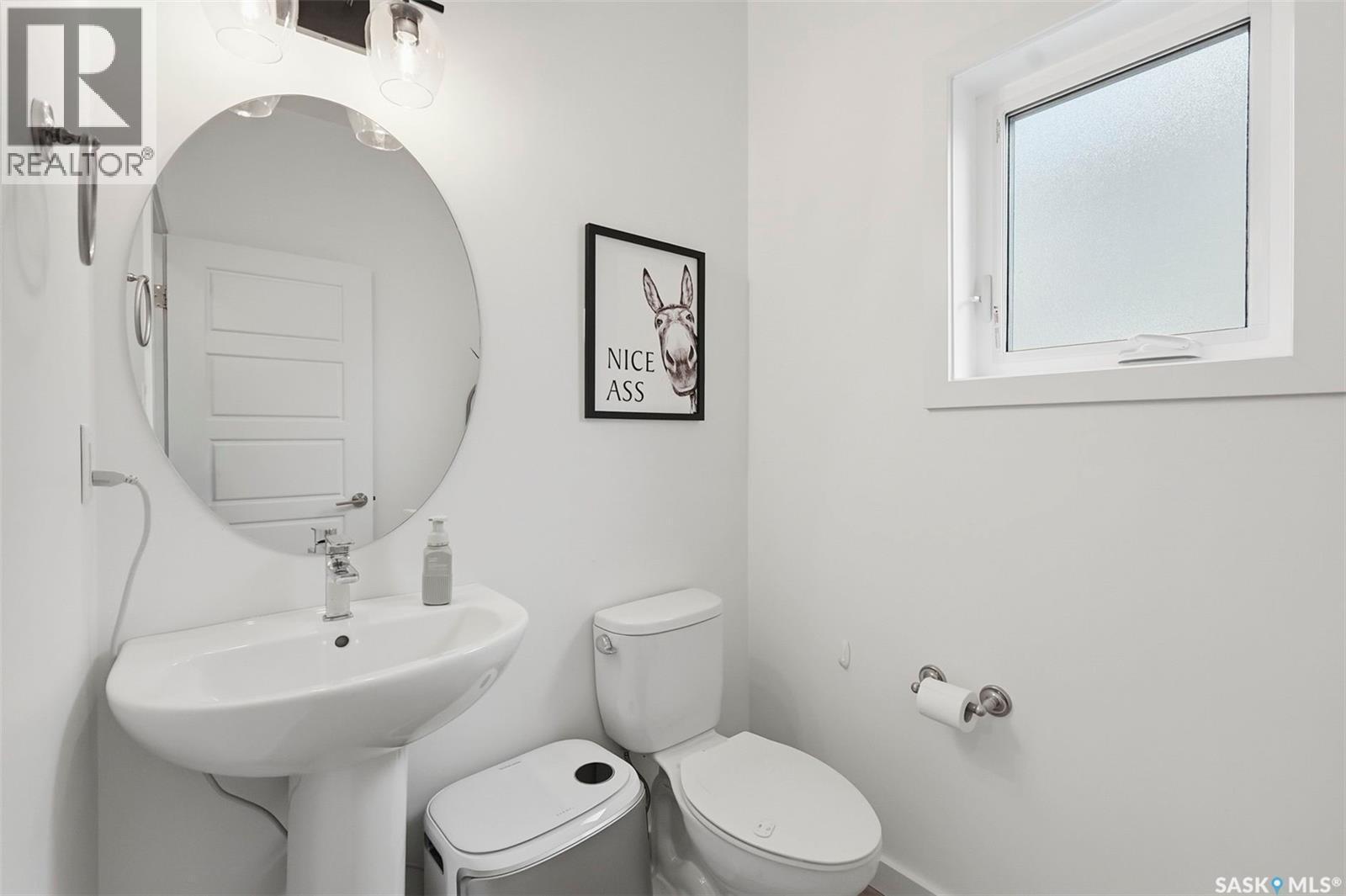 421 Germain Manor, Saskatoon, SK - Indoor Photo Showing Bathroom