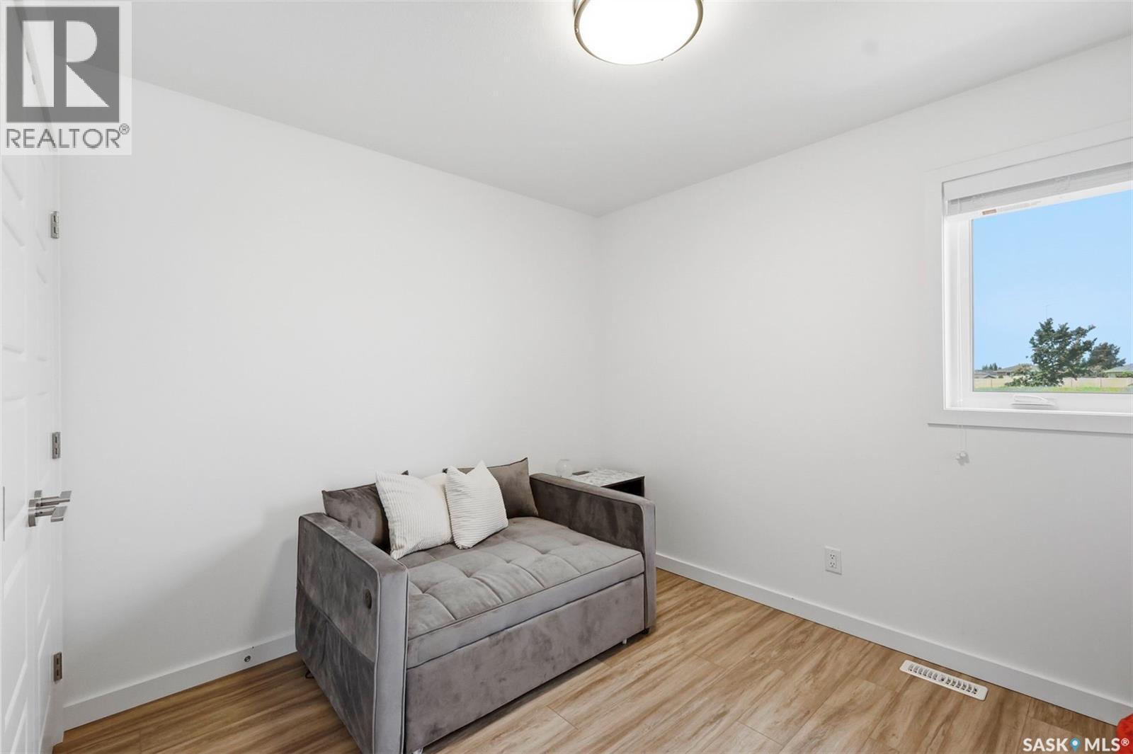 421 Germain Manor, Saskatoon, SK - Indoor