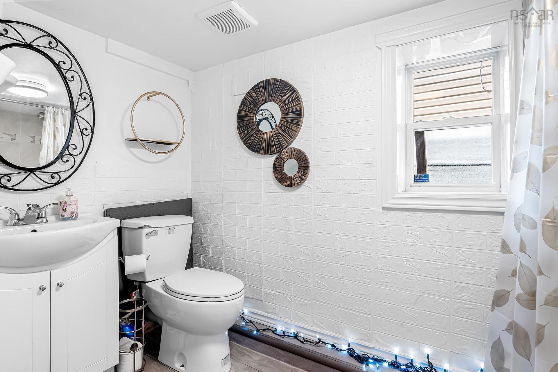 3581 Acadia Street, Halifax, NS - Indoor Photo Showing Bathroom