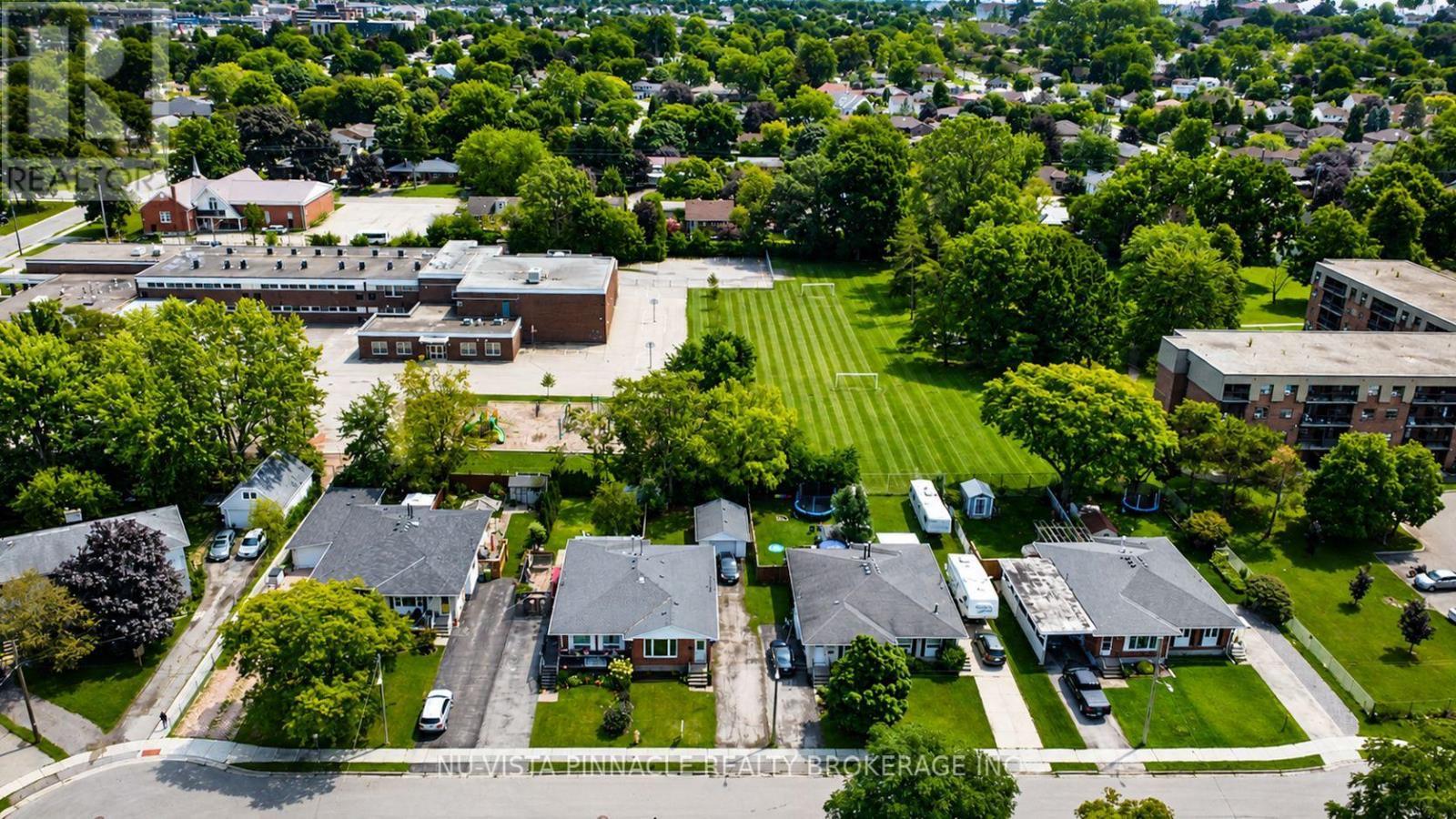 15 Gregory Place, St. Thomas, ON - Outdoor With View
