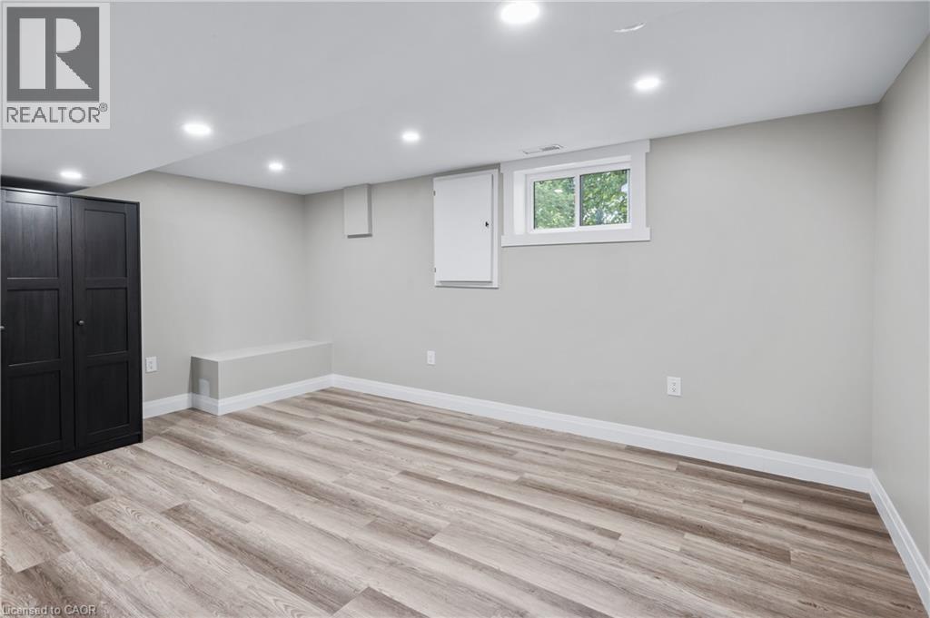 1041 Shepherd'S Drive, Burlington, ON - Indoor
