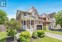 86 MARGARET GRAHAM CRESCENT East Gwillimbury, ON L0G 1M0