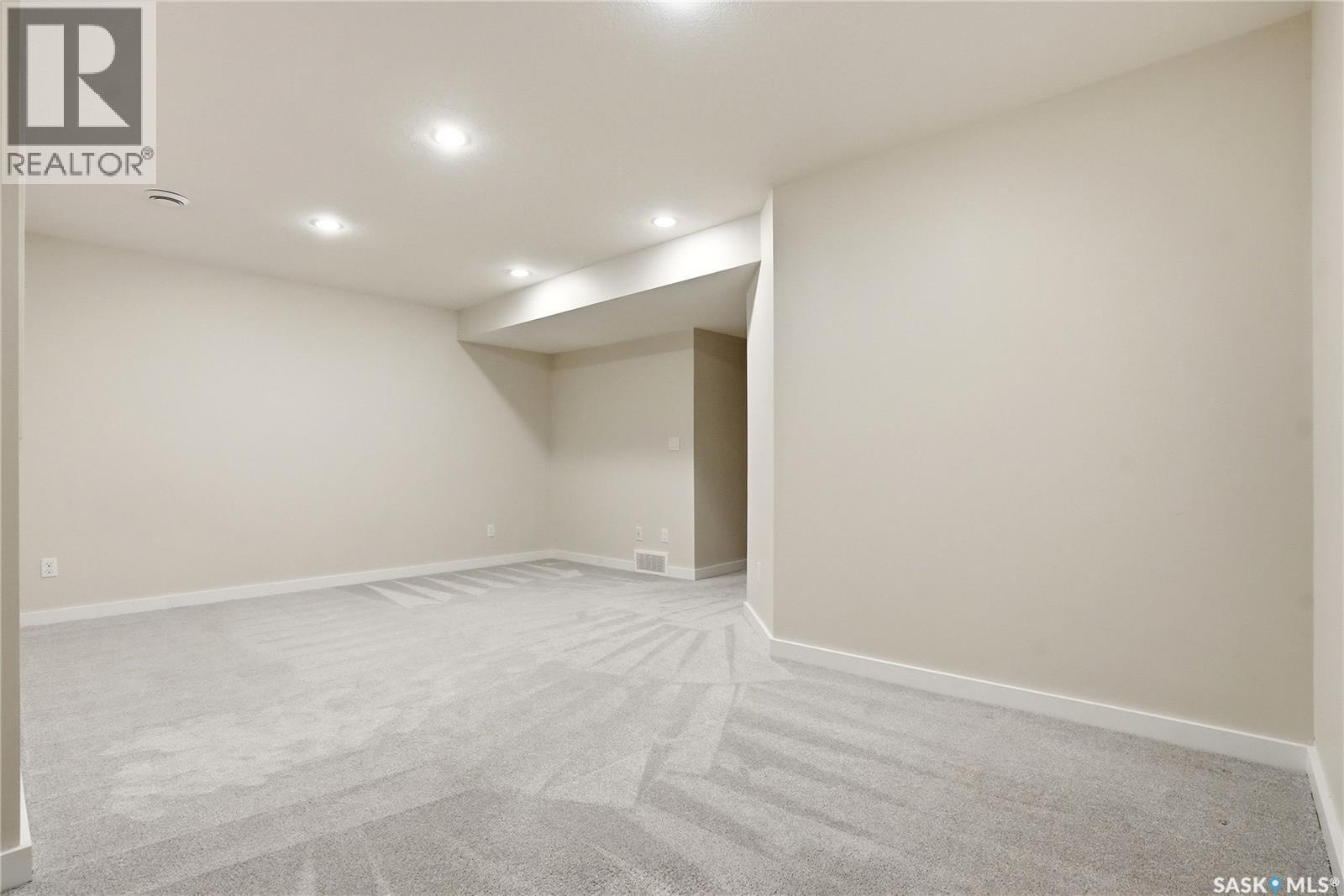 309 410 Hunter Road, Saskatoon, SK - Indoor