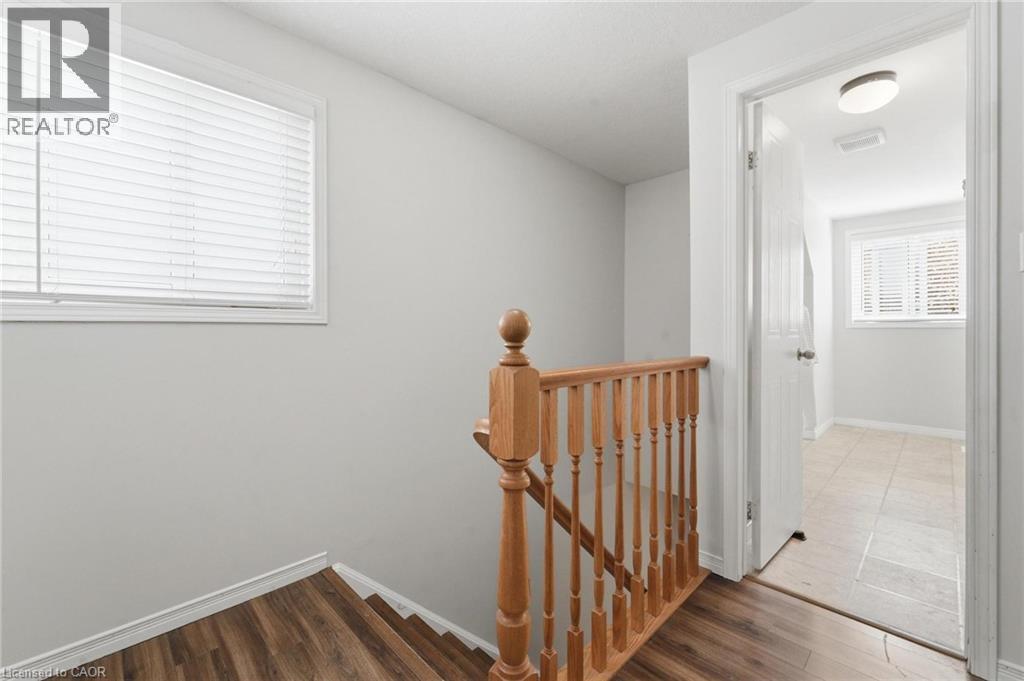 449 Exmoor Street, Waterloo, ON - Indoor Photo Showing Other Room