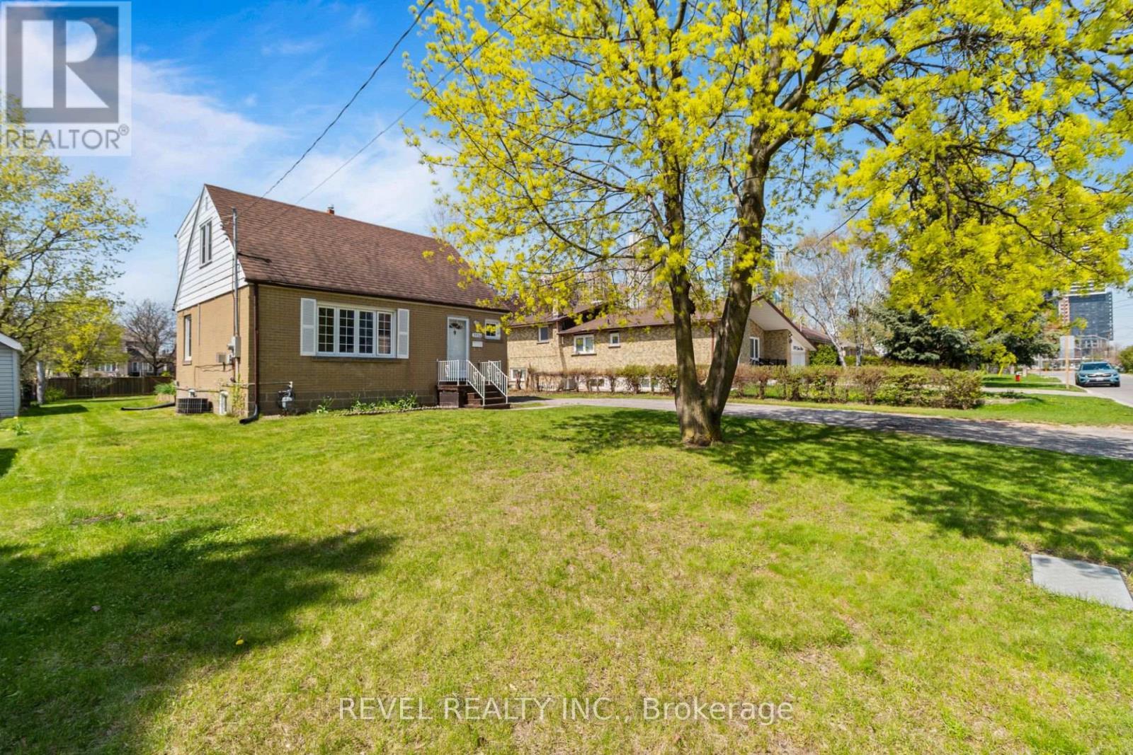 3524 Joan Drive, Mississauga, ON - Outdoor