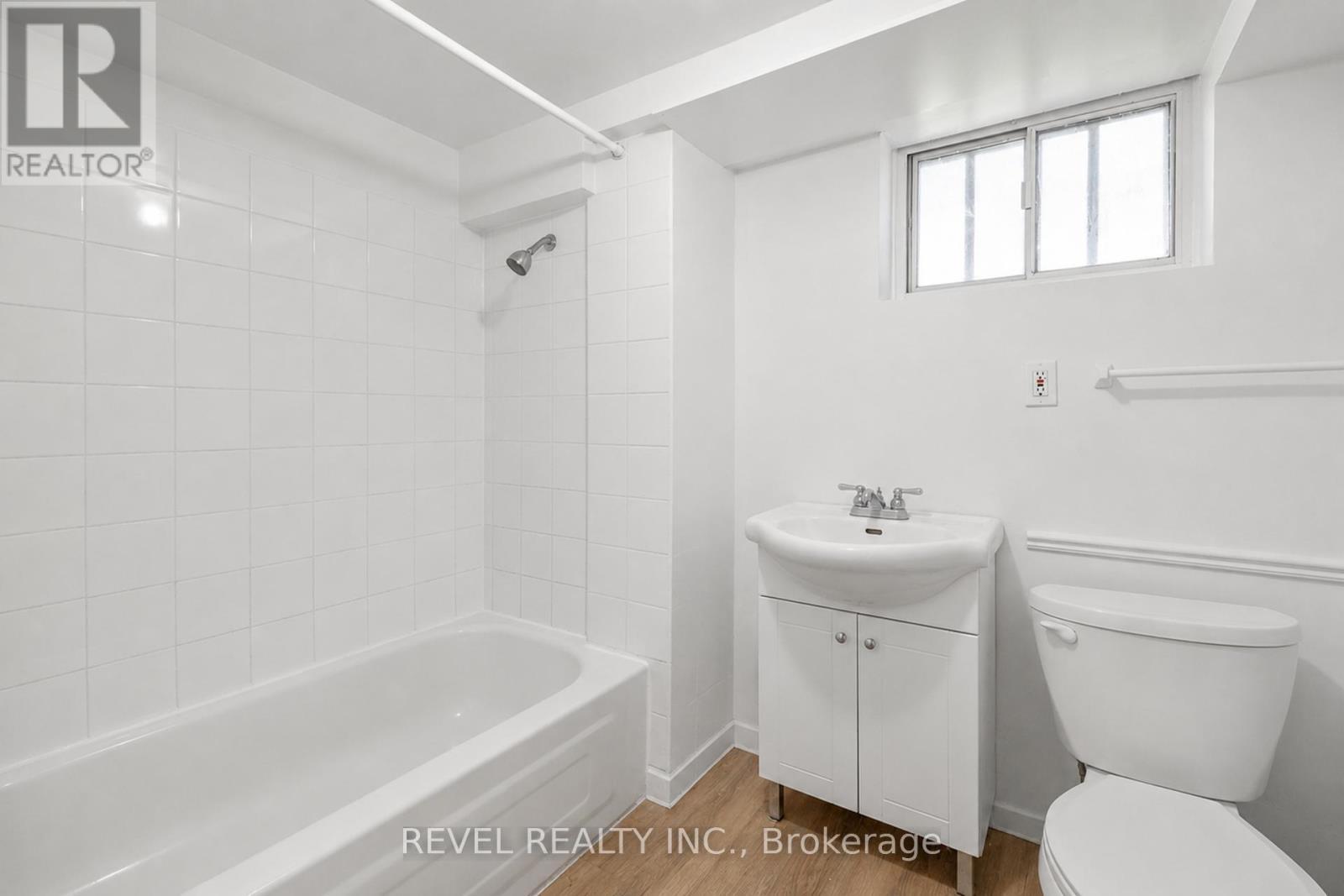 3524 Joan Drive, Mississauga, ON - Indoor Photo Showing Bathroom
