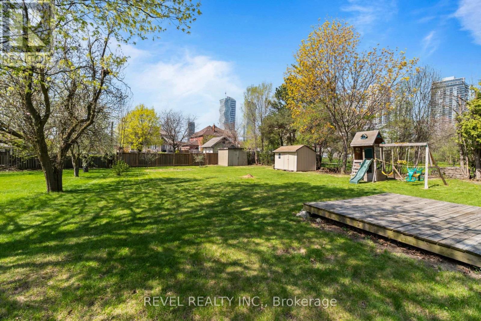 3524 Joan Drive, Mississauga, ON - Outdoor