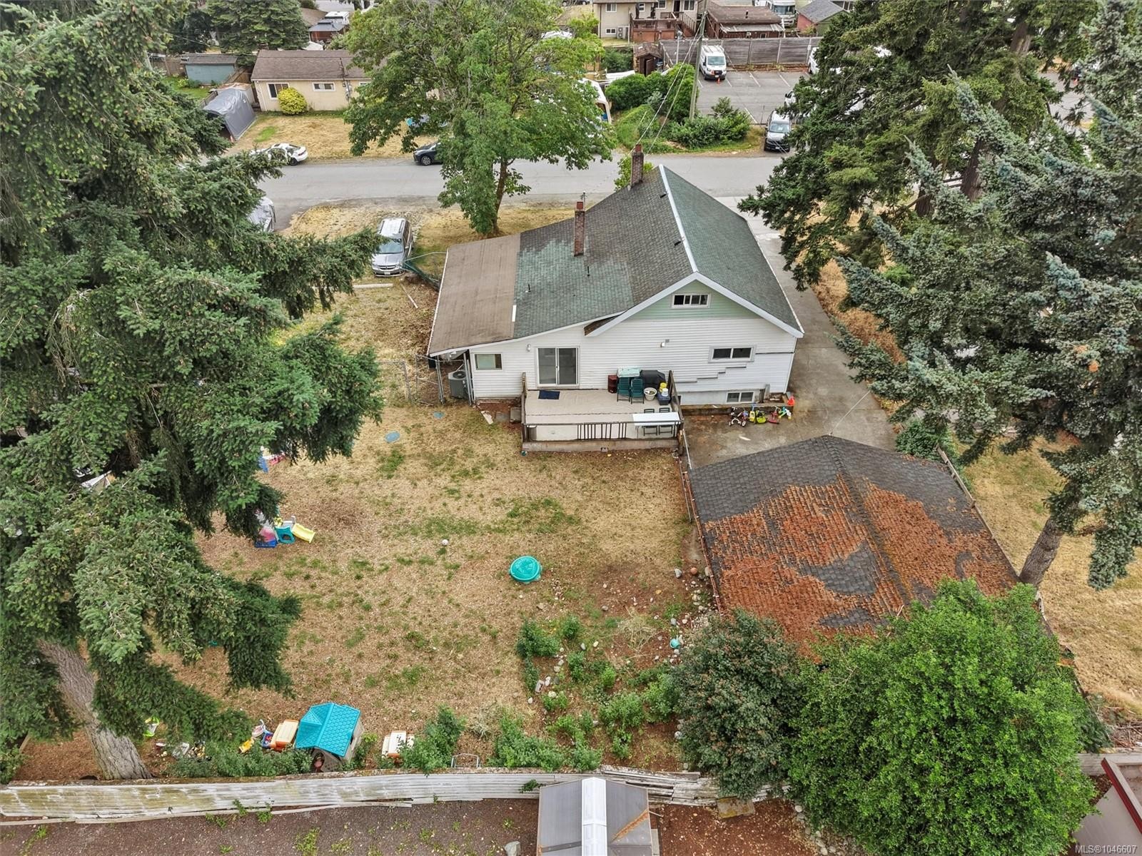 588 Heatherly Rd, Colwood, BC
