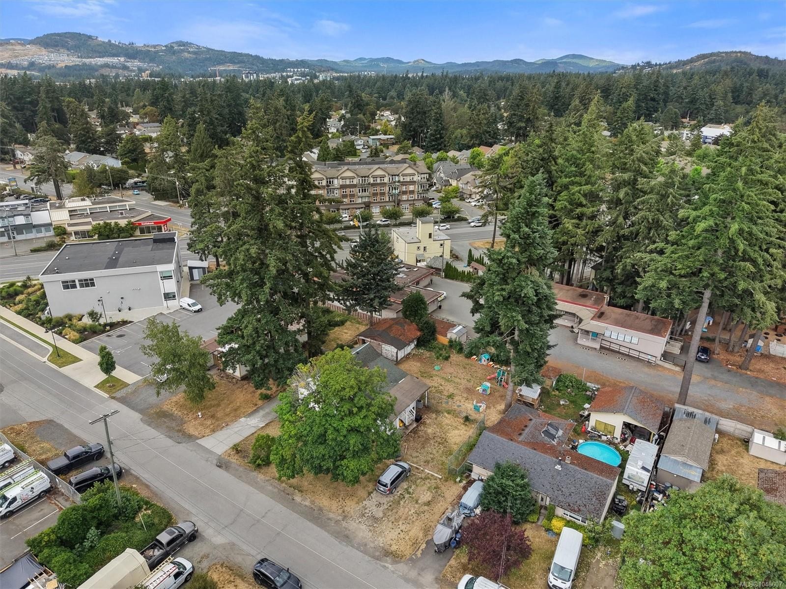 588 Heatherly Rd, Colwood, BC