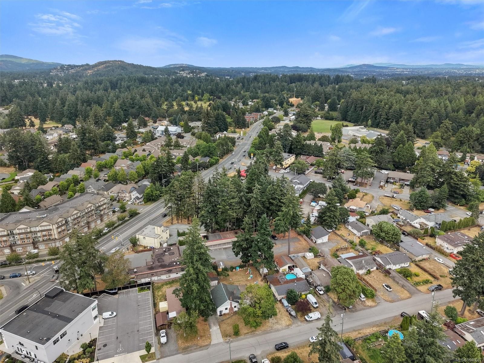 588 Heatherly Rd, Colwood, BC