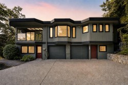 1682 Charlton Rd Saanich, BC V9E 2C9