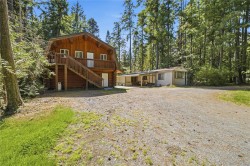 700 Fern Rd EASTQualicum Beach, BC V9K 1M4
