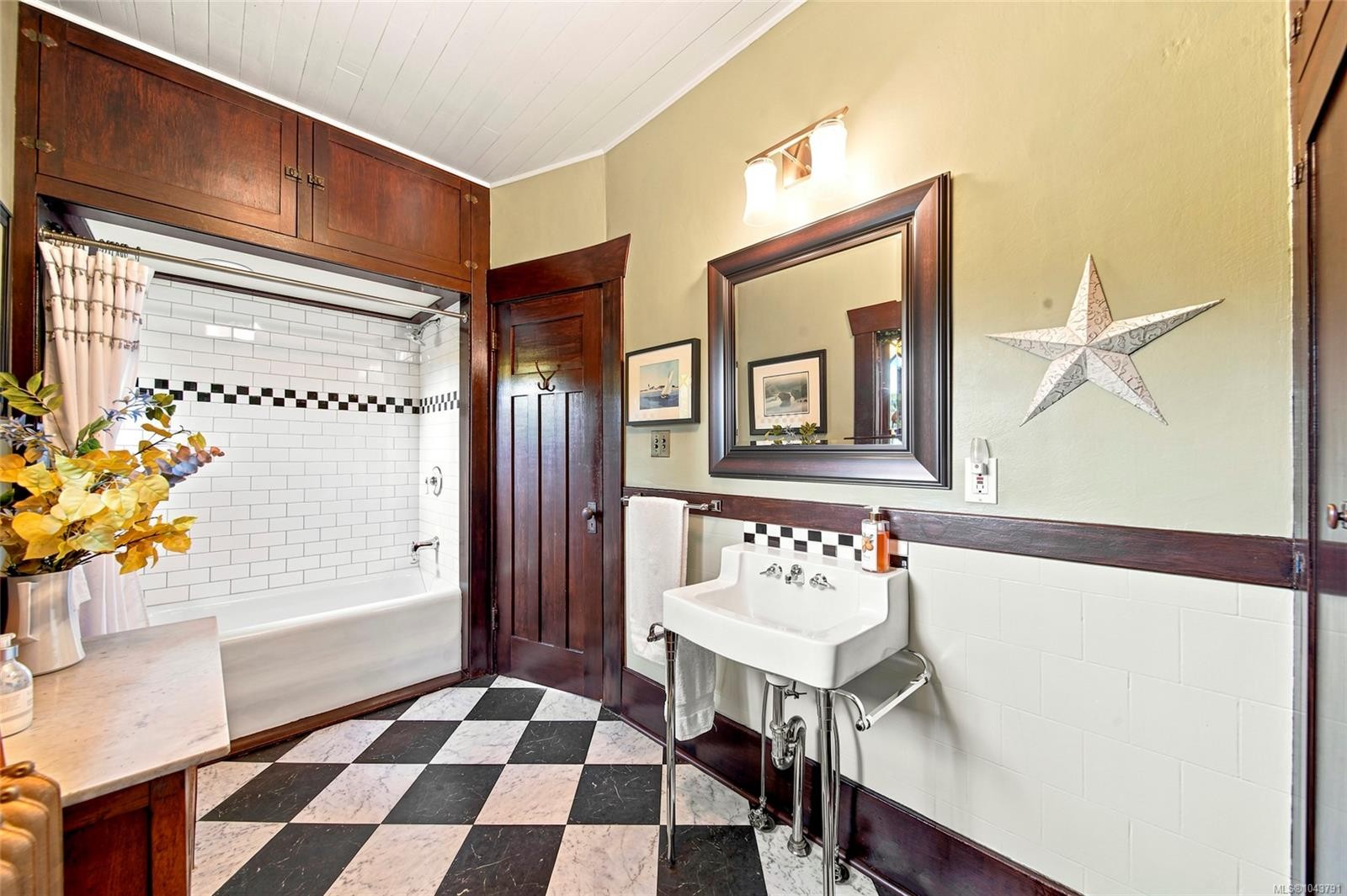 104 Forward Rd, Ladysmith, BC