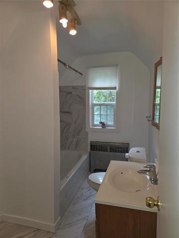 674 Church Ave, Winnipeg, MB - Indoor Photo Showing Bathroom
