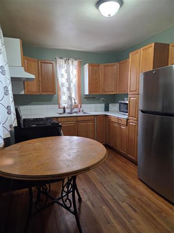 674 Church Ave, Winnipeg, MB - Indoor Photo Showing Kitchen With Double Sink