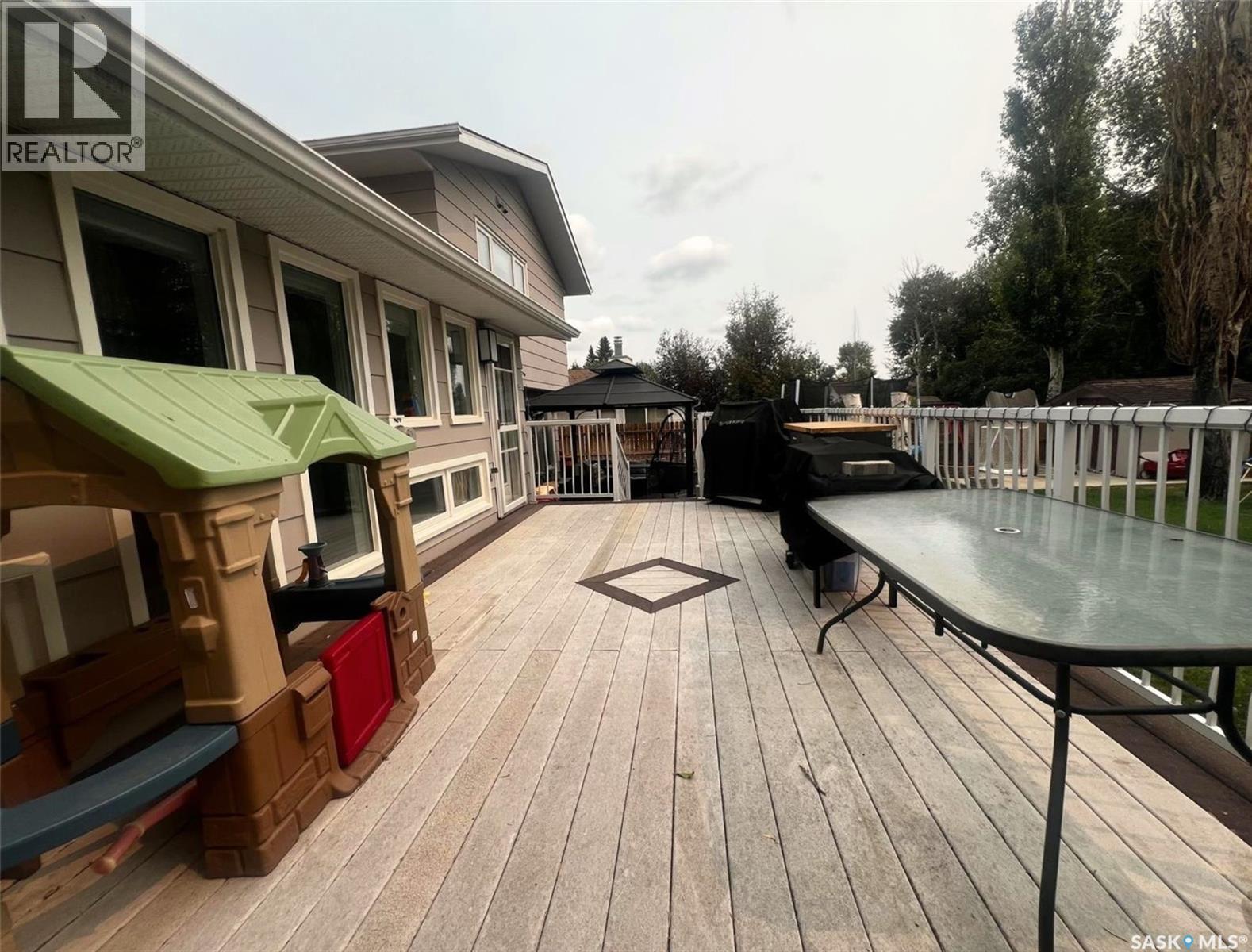 338 Battleford Trail, Swift Current, SK - Outdoor With Deck Patio Veranda With Exterior