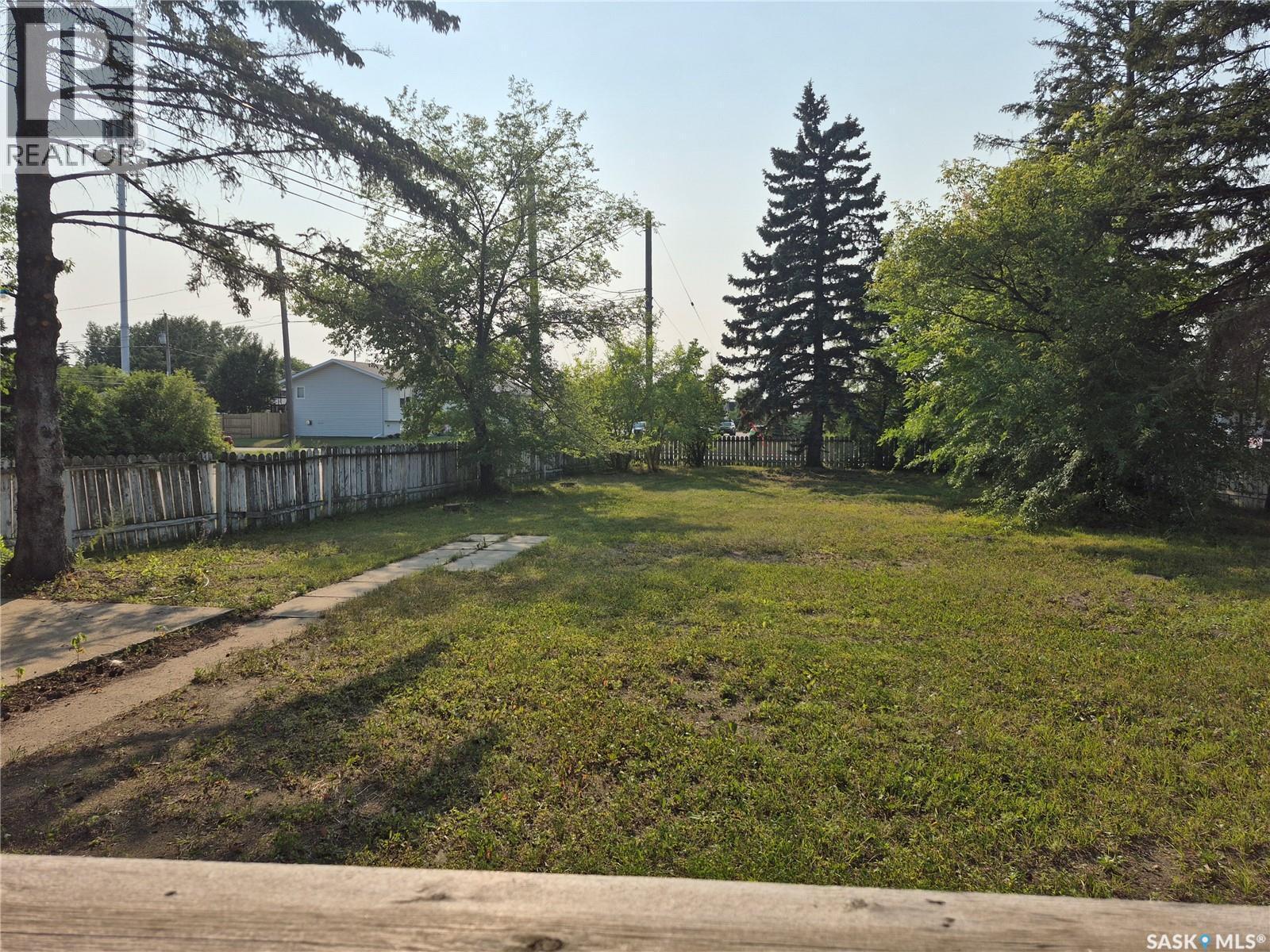215 Central Street W, Warman, SK - Outdoor