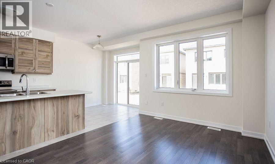 16 Monteith Drive, Brantford, ON - Indoor Photo Showing Other Room