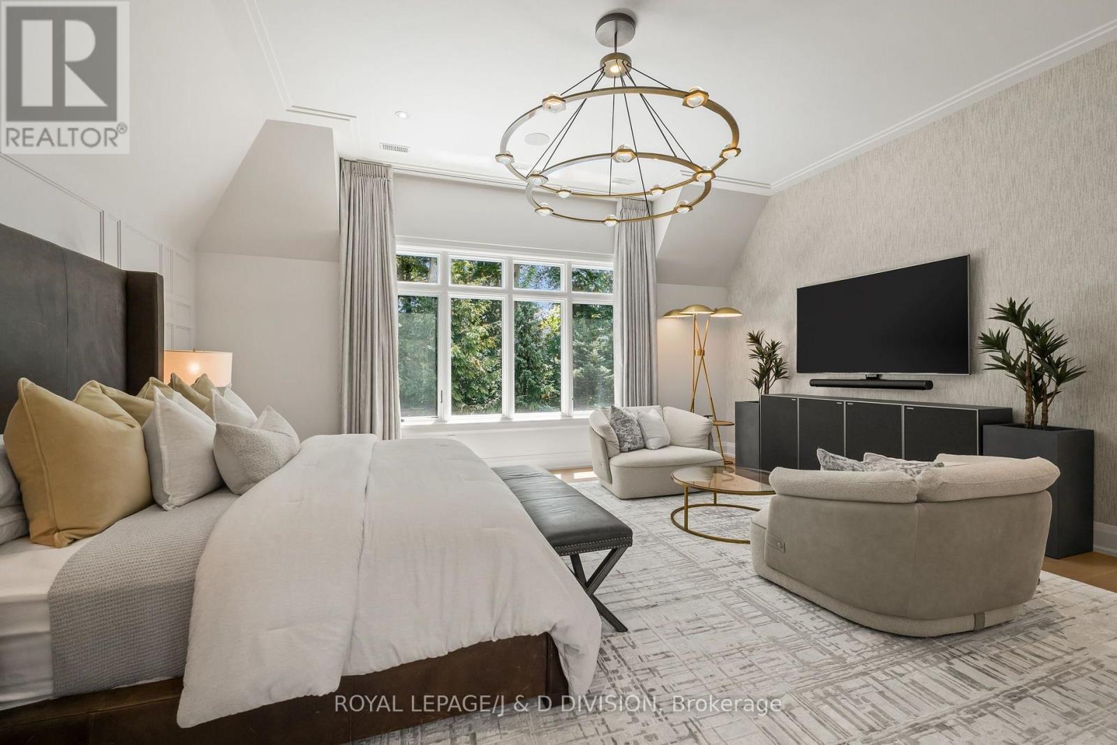 5 Pine Forest Road, Toronto, ON - Indoor Photo Showing Bedroom