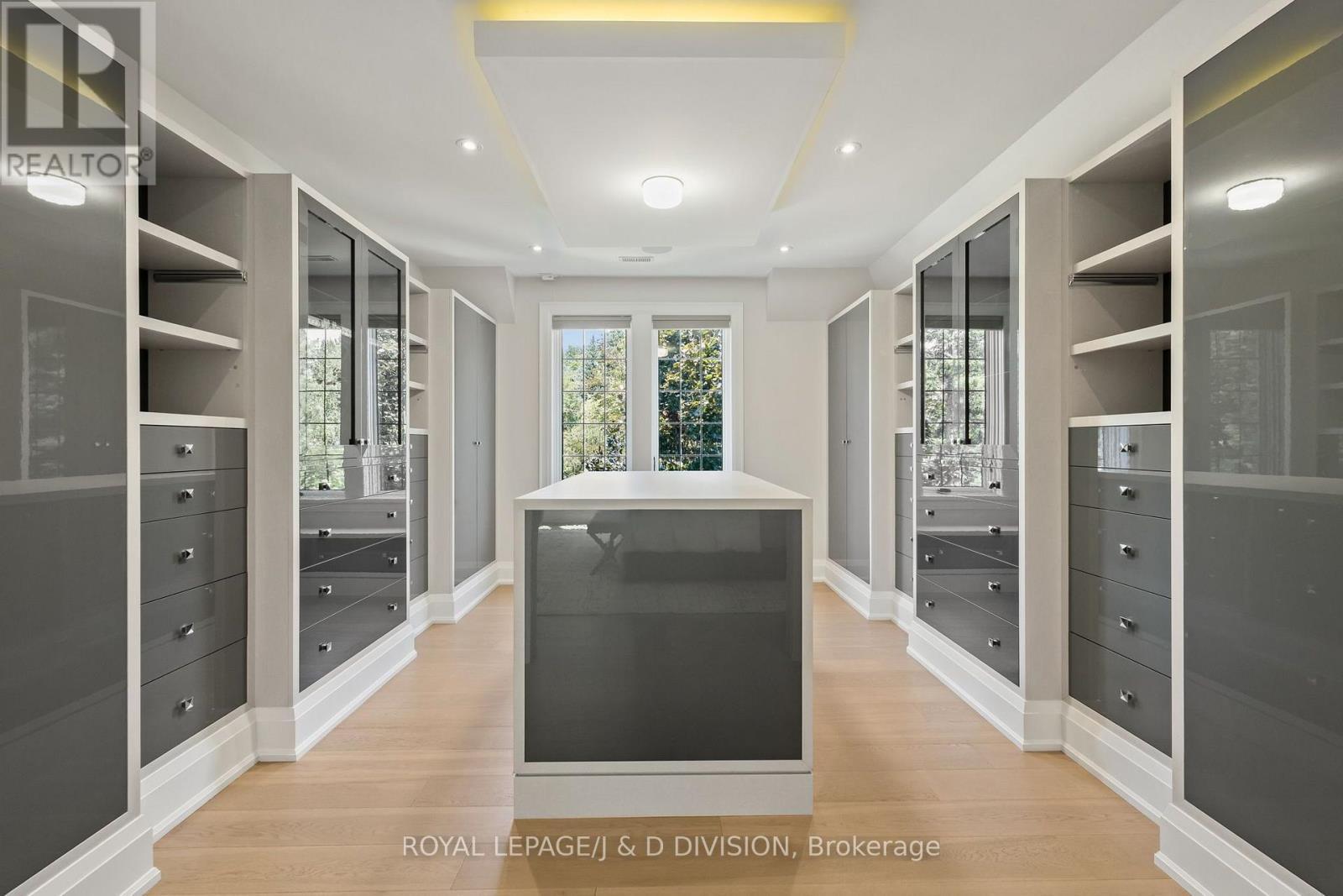 5 Pine Forest Road, Toronto, ON - Indoor Photo Showing Other Room